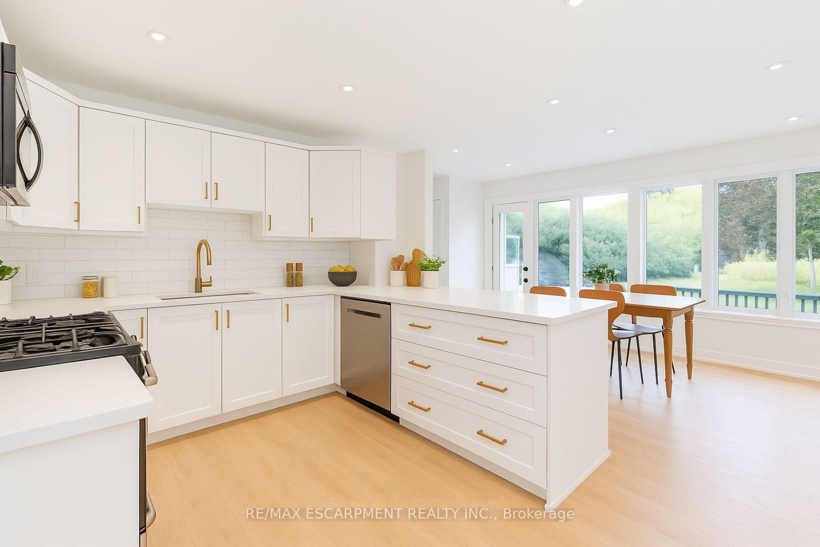 1416 Progreston Road Property Photo 17