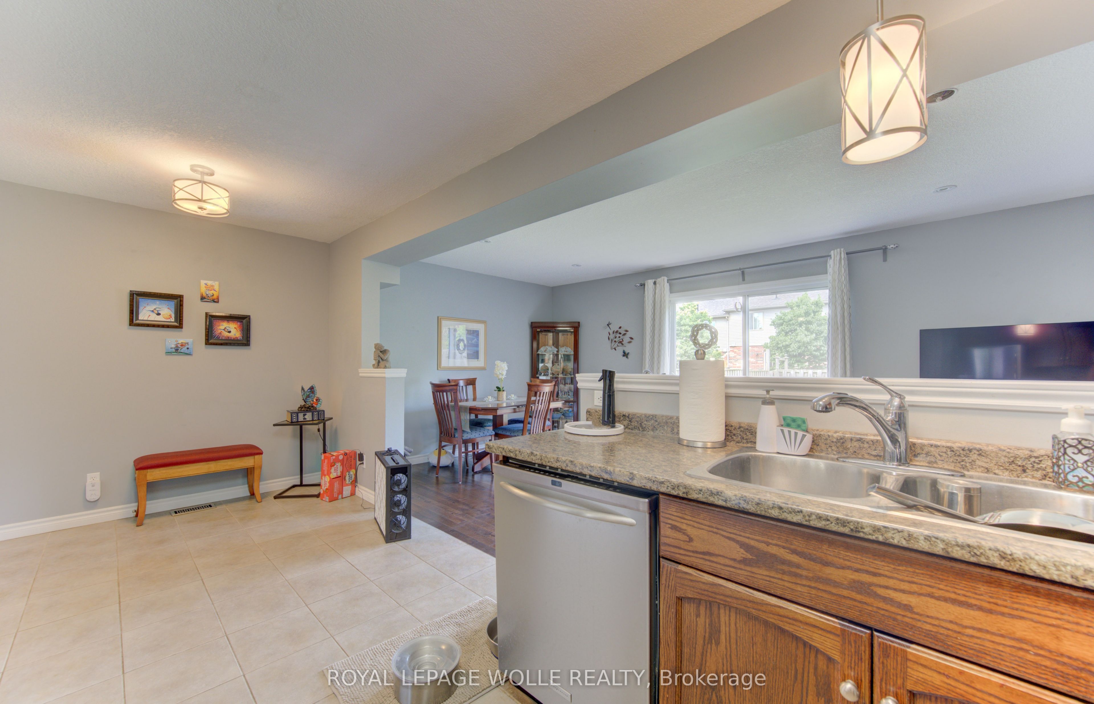6 Edwards Street Property Photo 5
