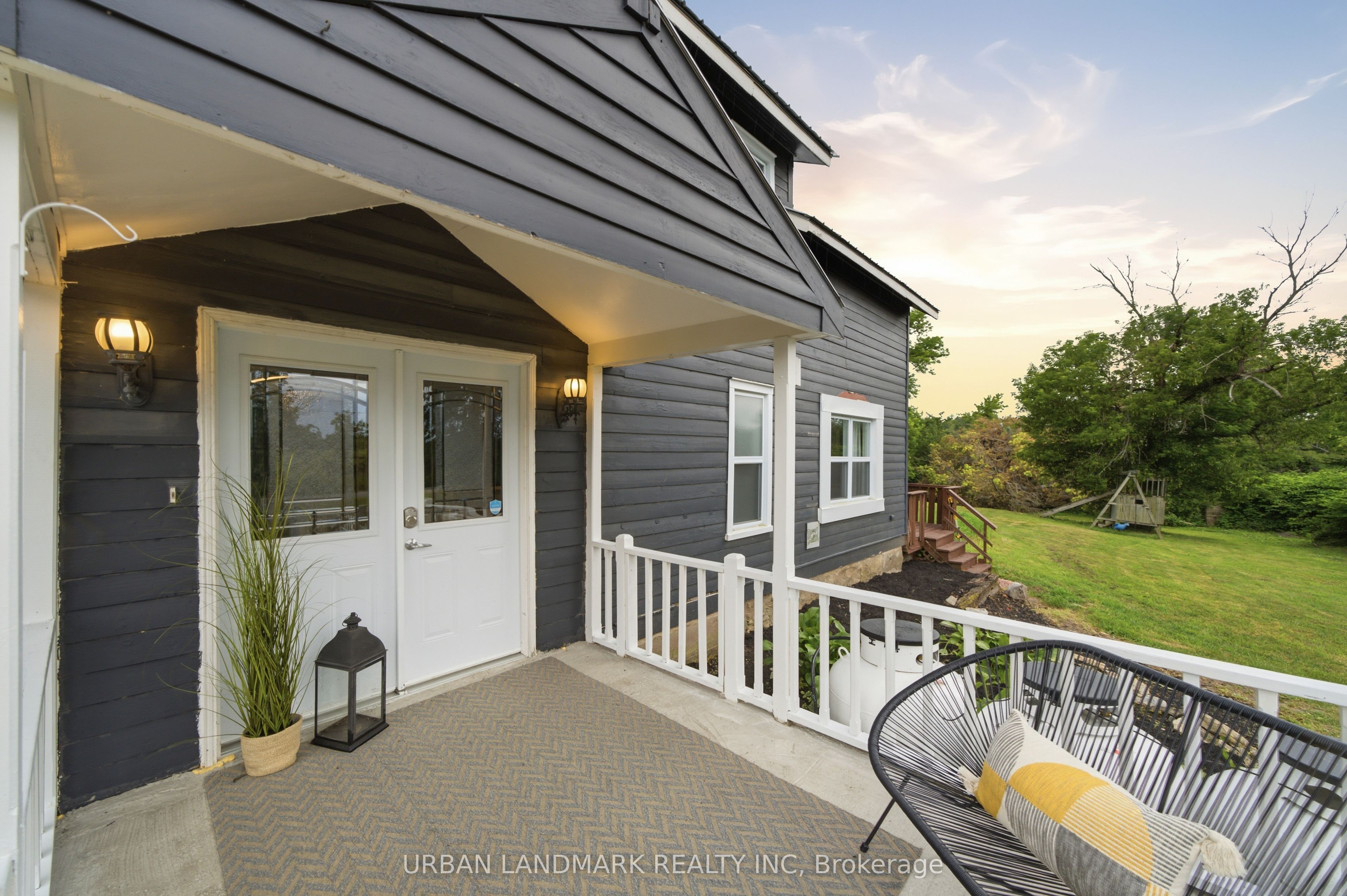 3095 Cooper Road Property Photo 3
