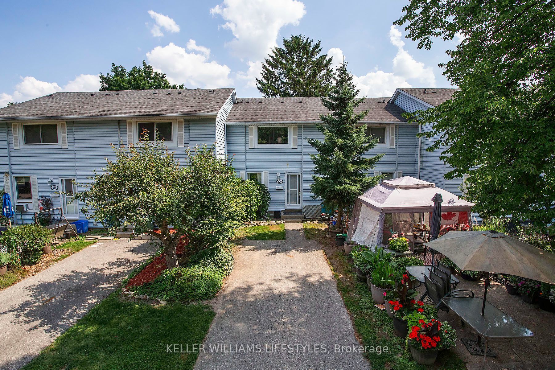 120 Monmore Road Property Photo 2