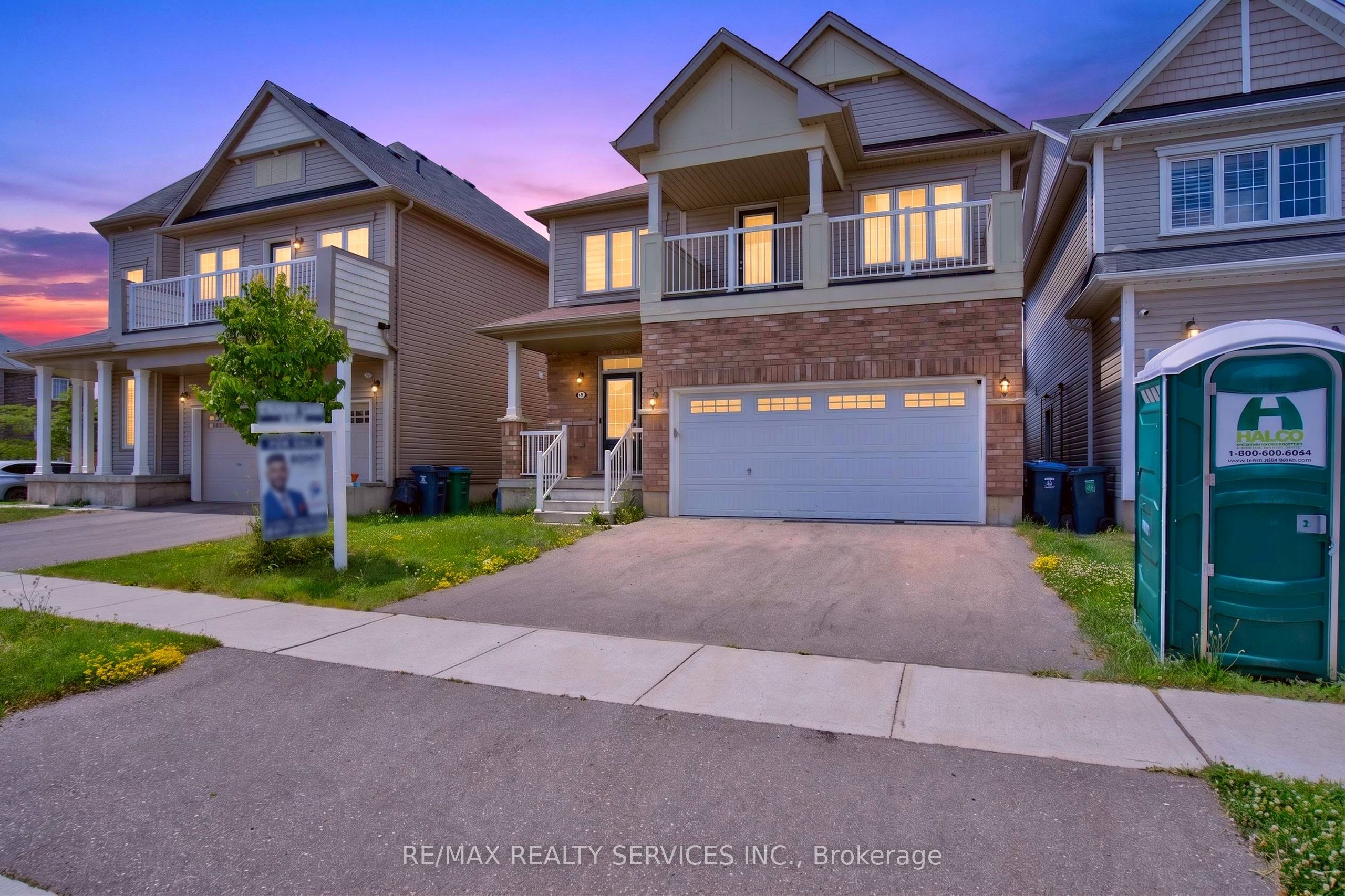 8 Munro Circle Property Photo 1