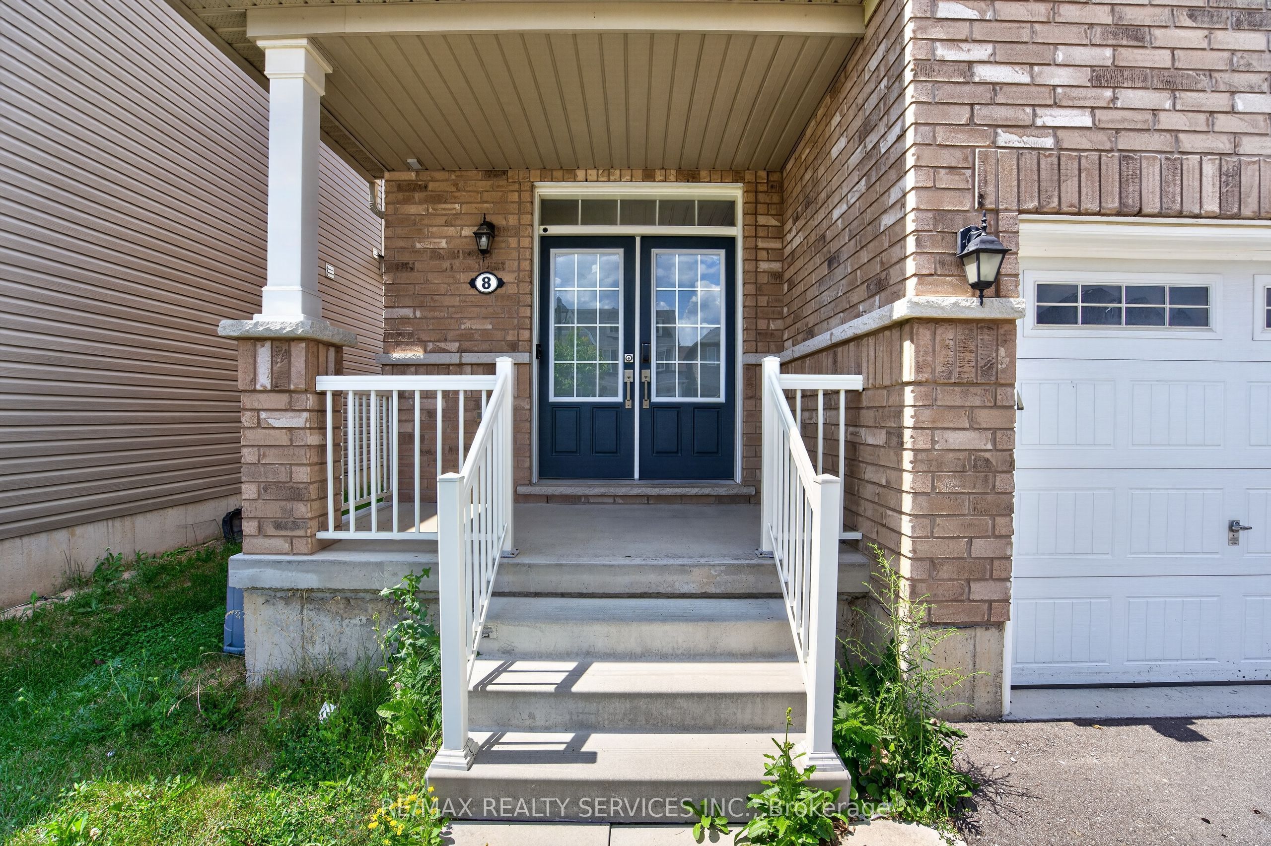 8 Munro Circle Property Photo 3