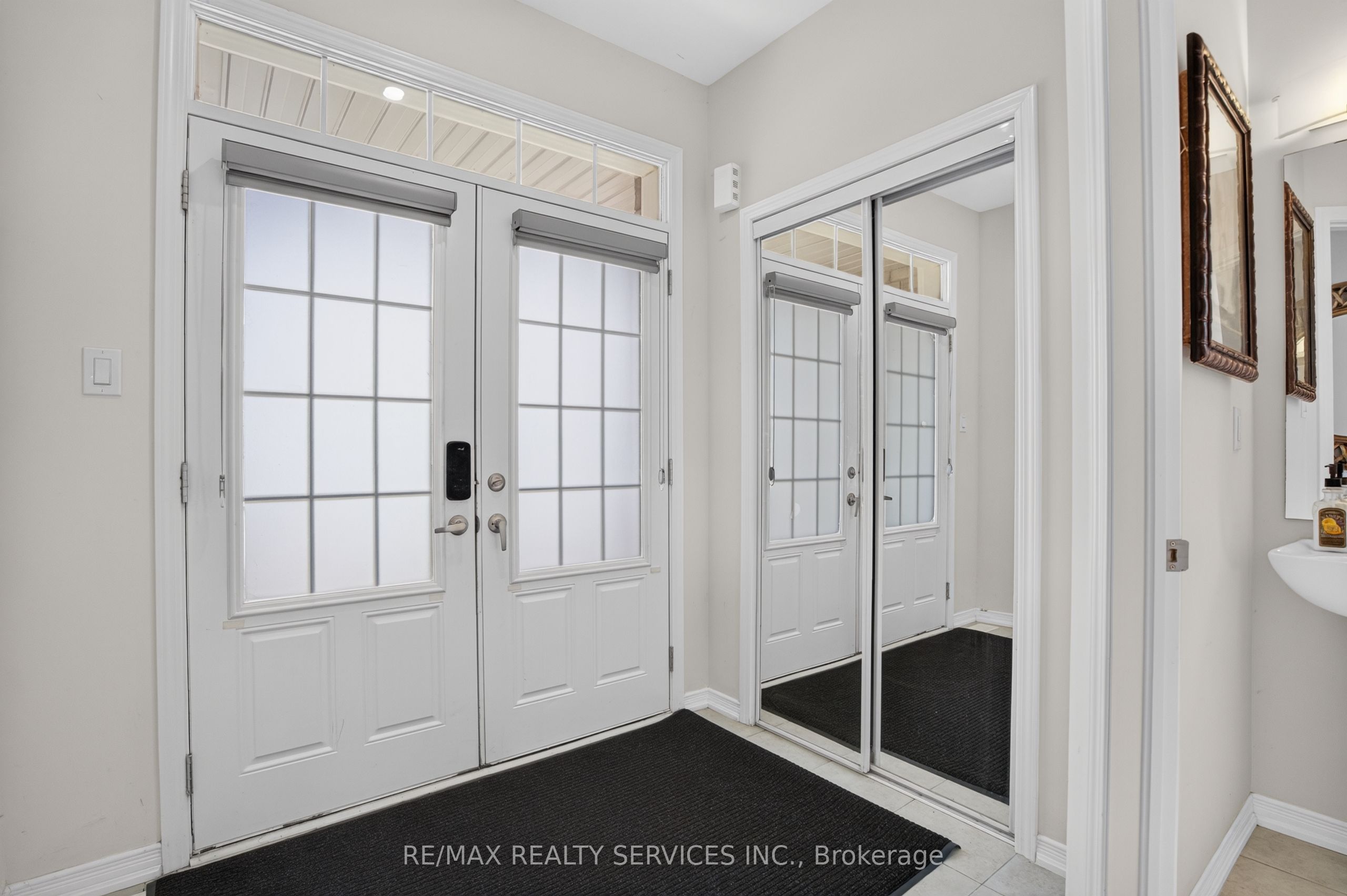 8 Munro Circle Property Photo 4