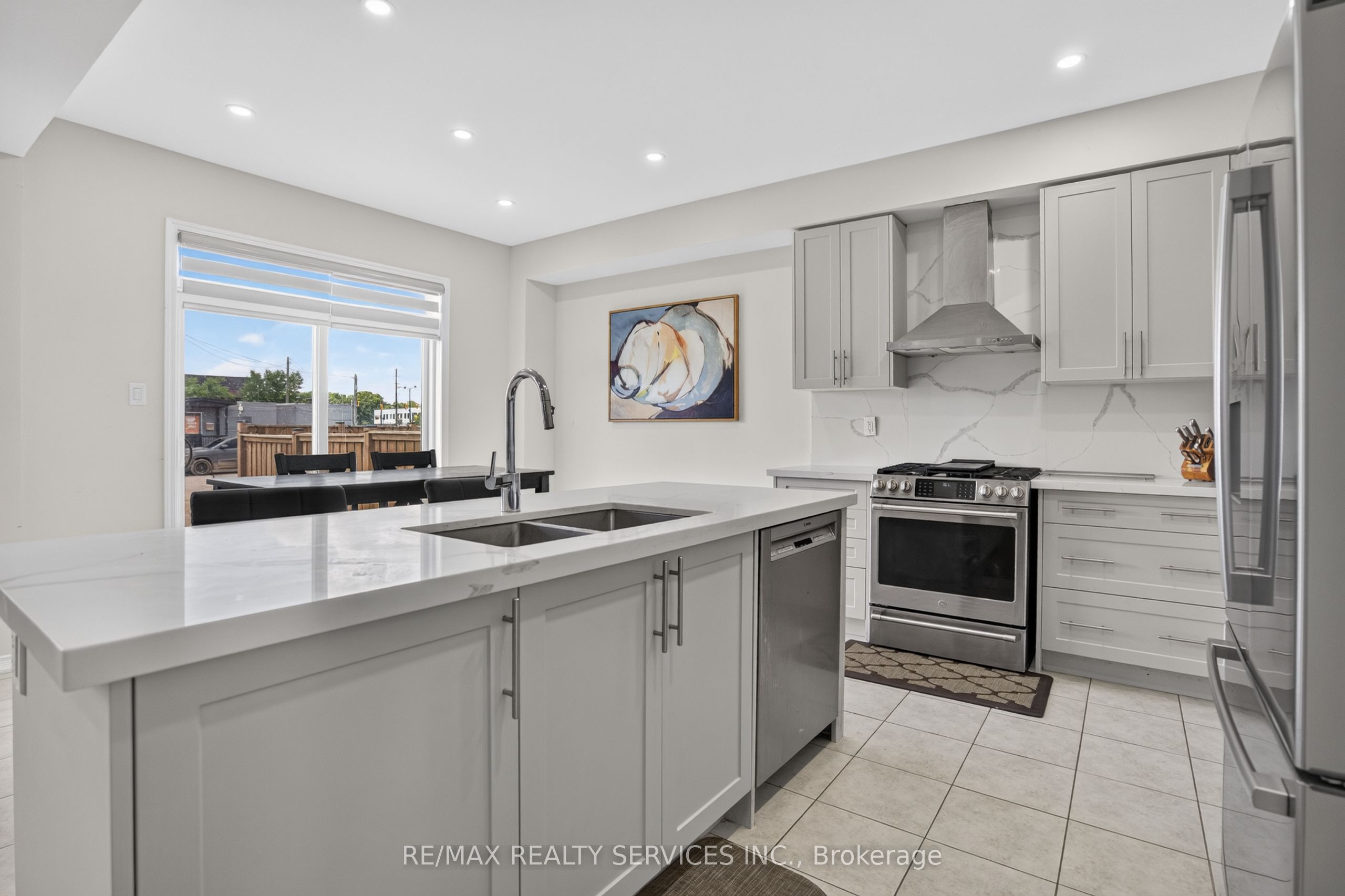 8 Munro Circle Property Photo 15