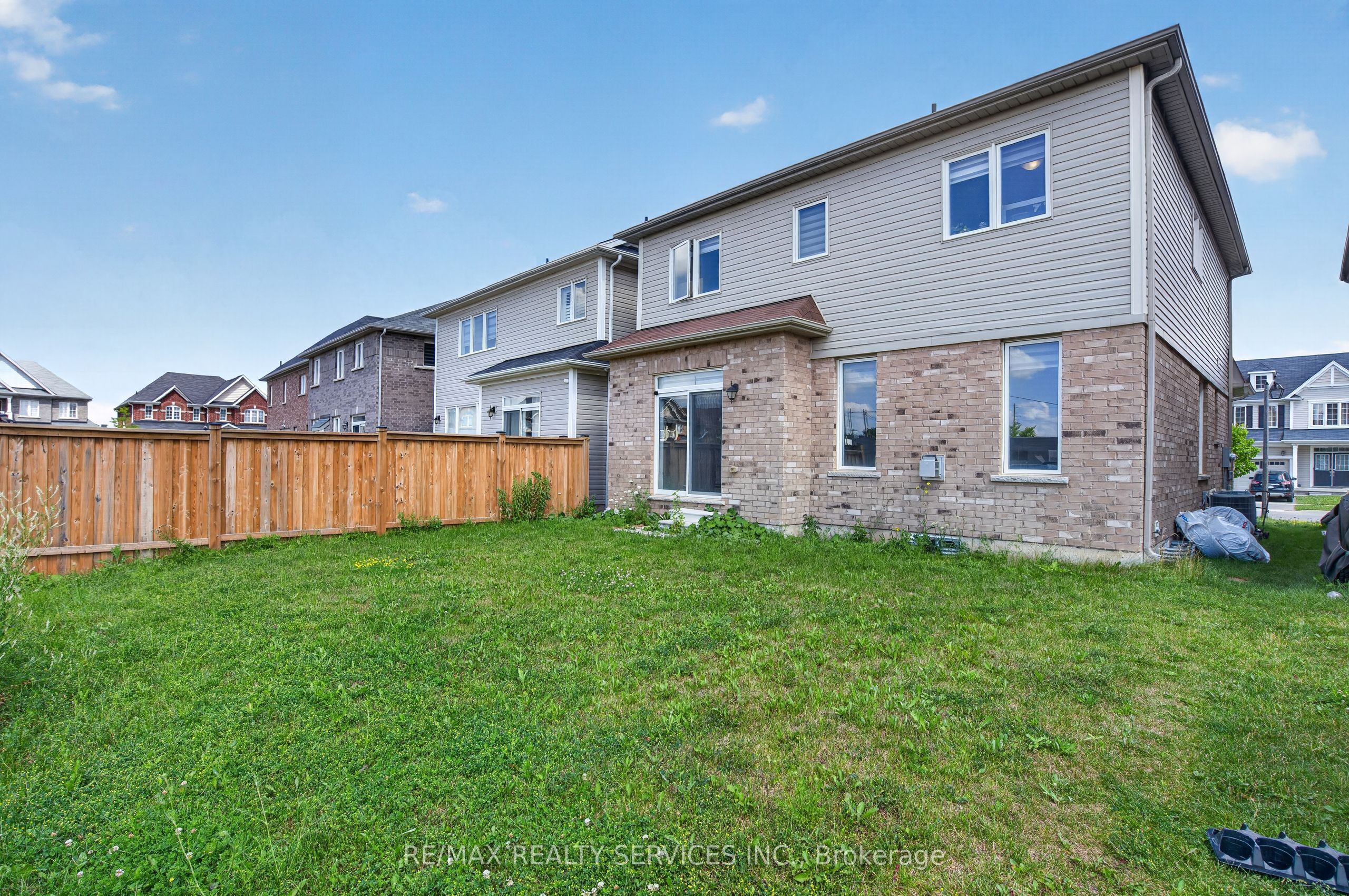 8 Munro Circle Property Photo 25