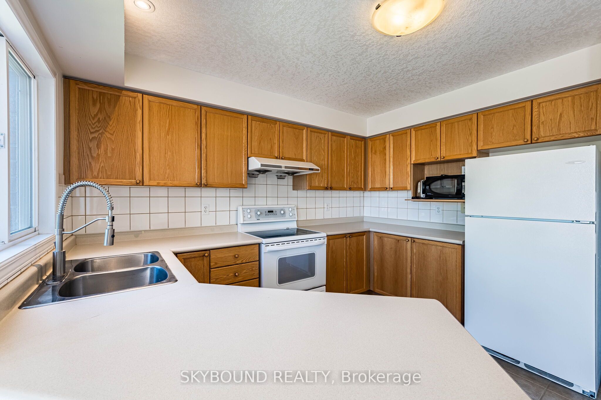 735 Karlsfeld Road Property Photo 18