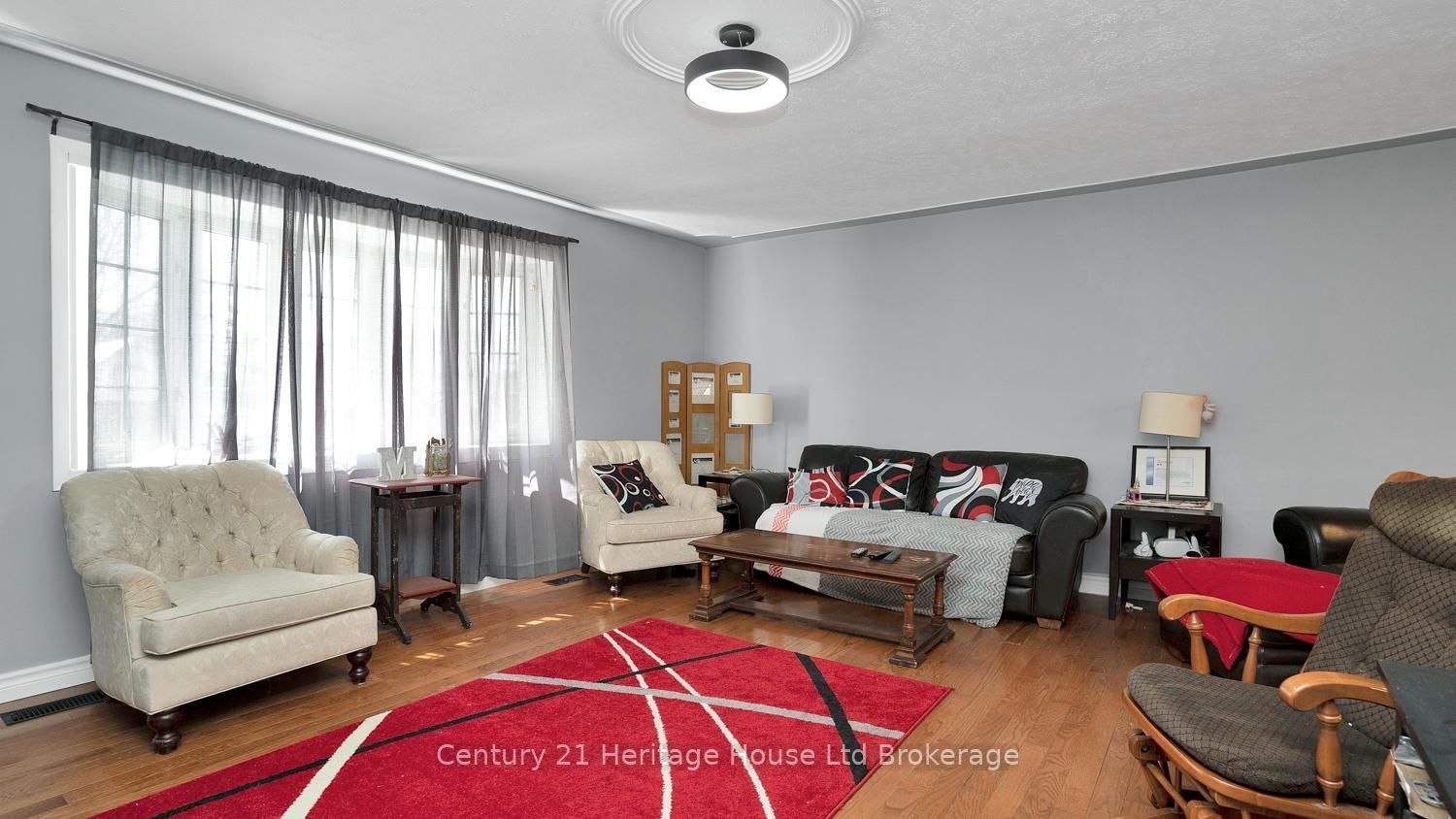 117 Wonham Street S Property Photo 6