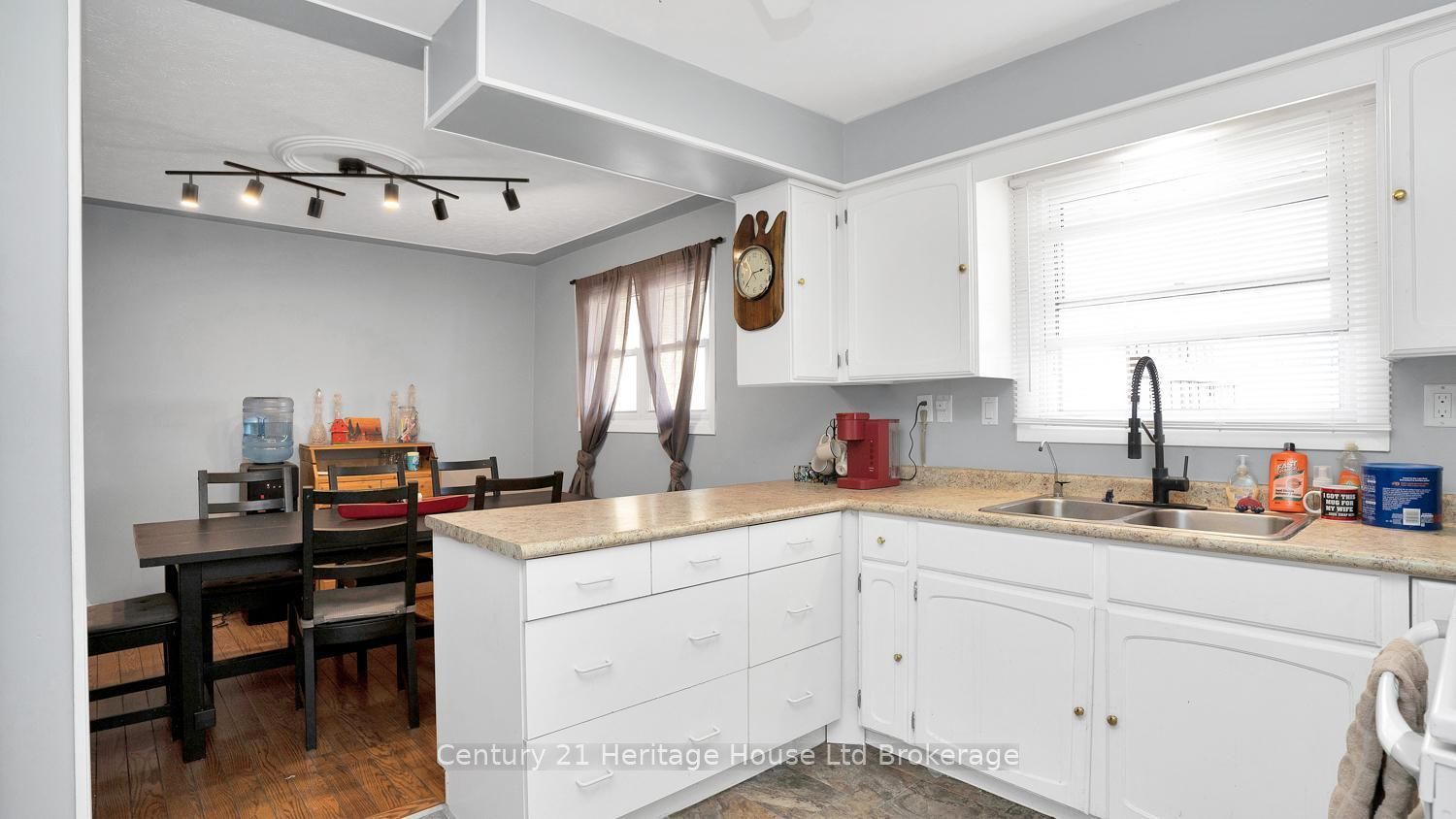 117 Wonham Street S Property Photo 11