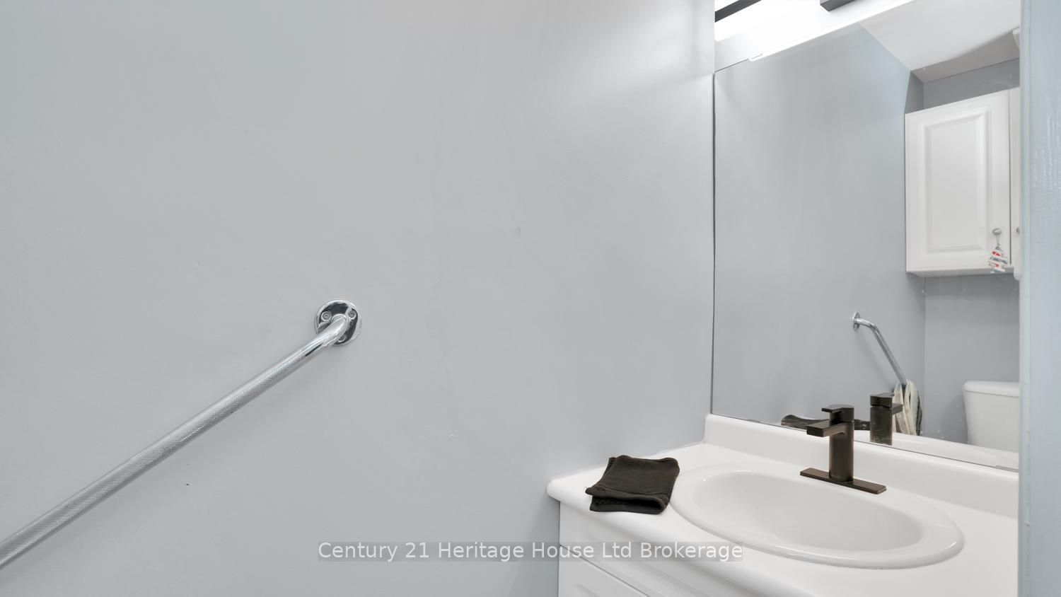 117 Wonham Street S Property Photo 13