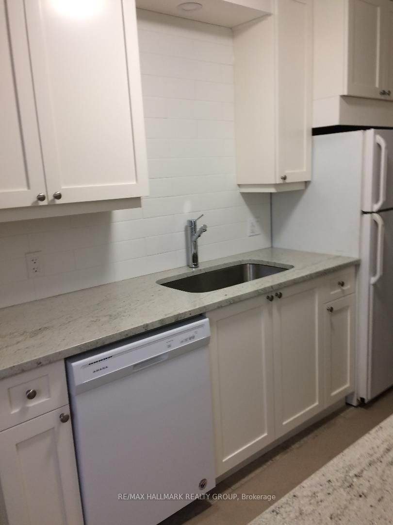 568 Gladstone Avenue Property Photo 4