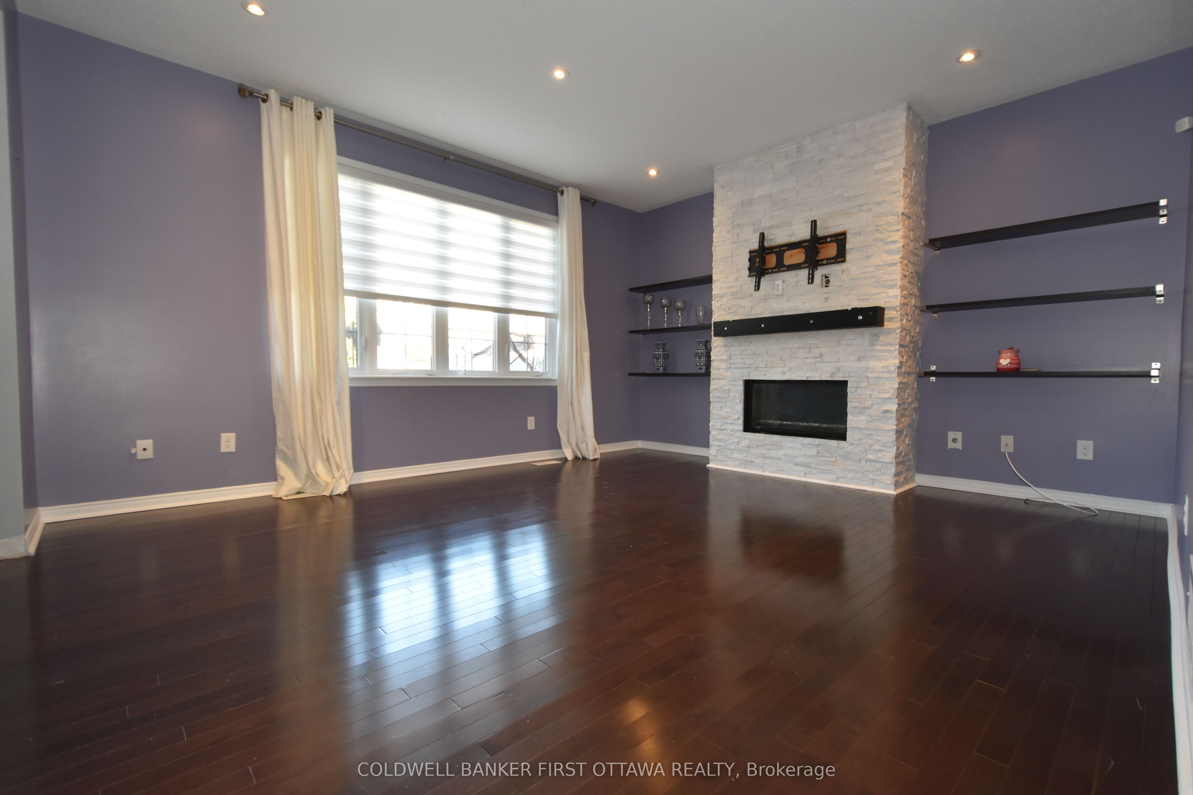 413 Blackleaf Drive Property Photo 6