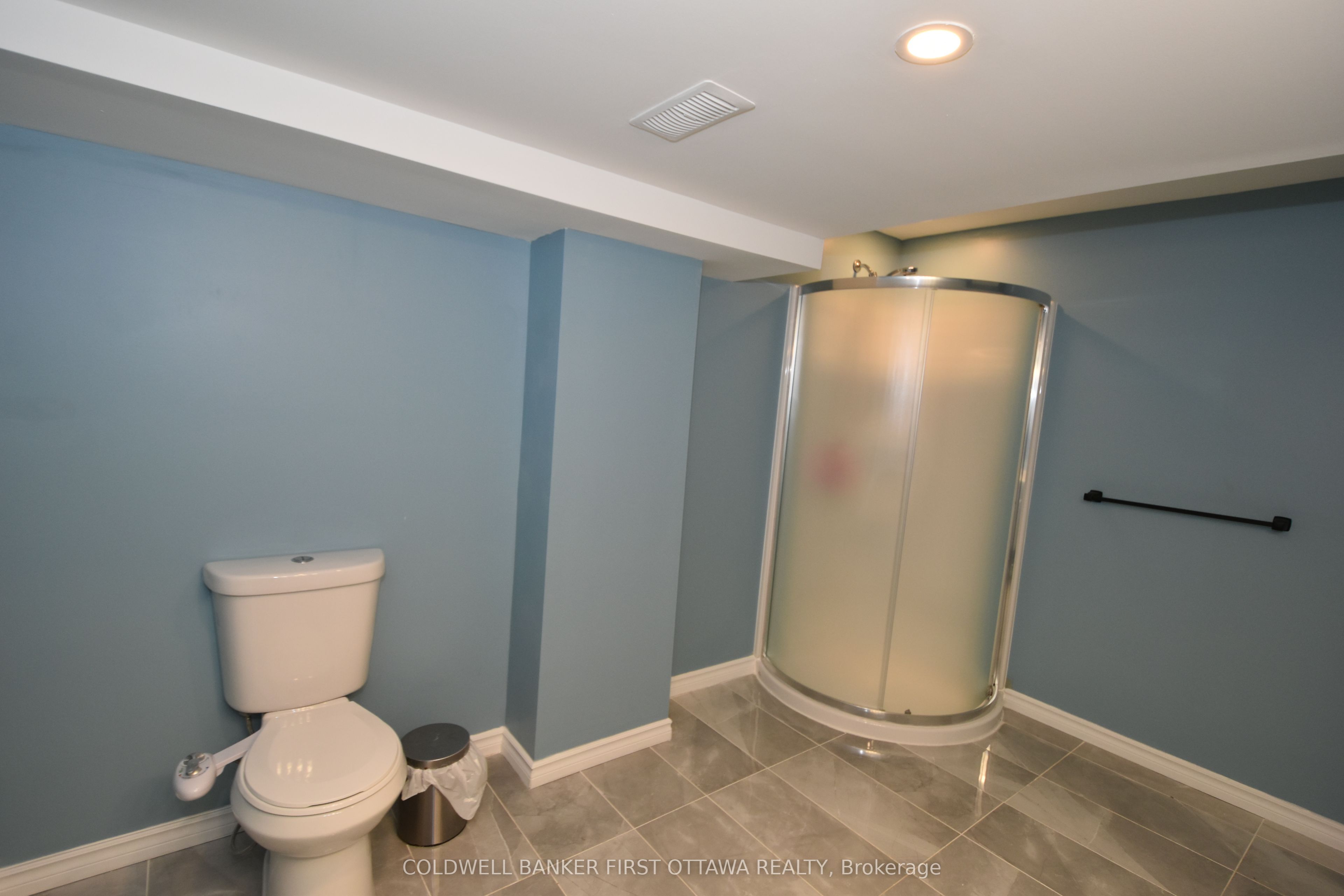 413 Blackleaf Drive Property Photo 17