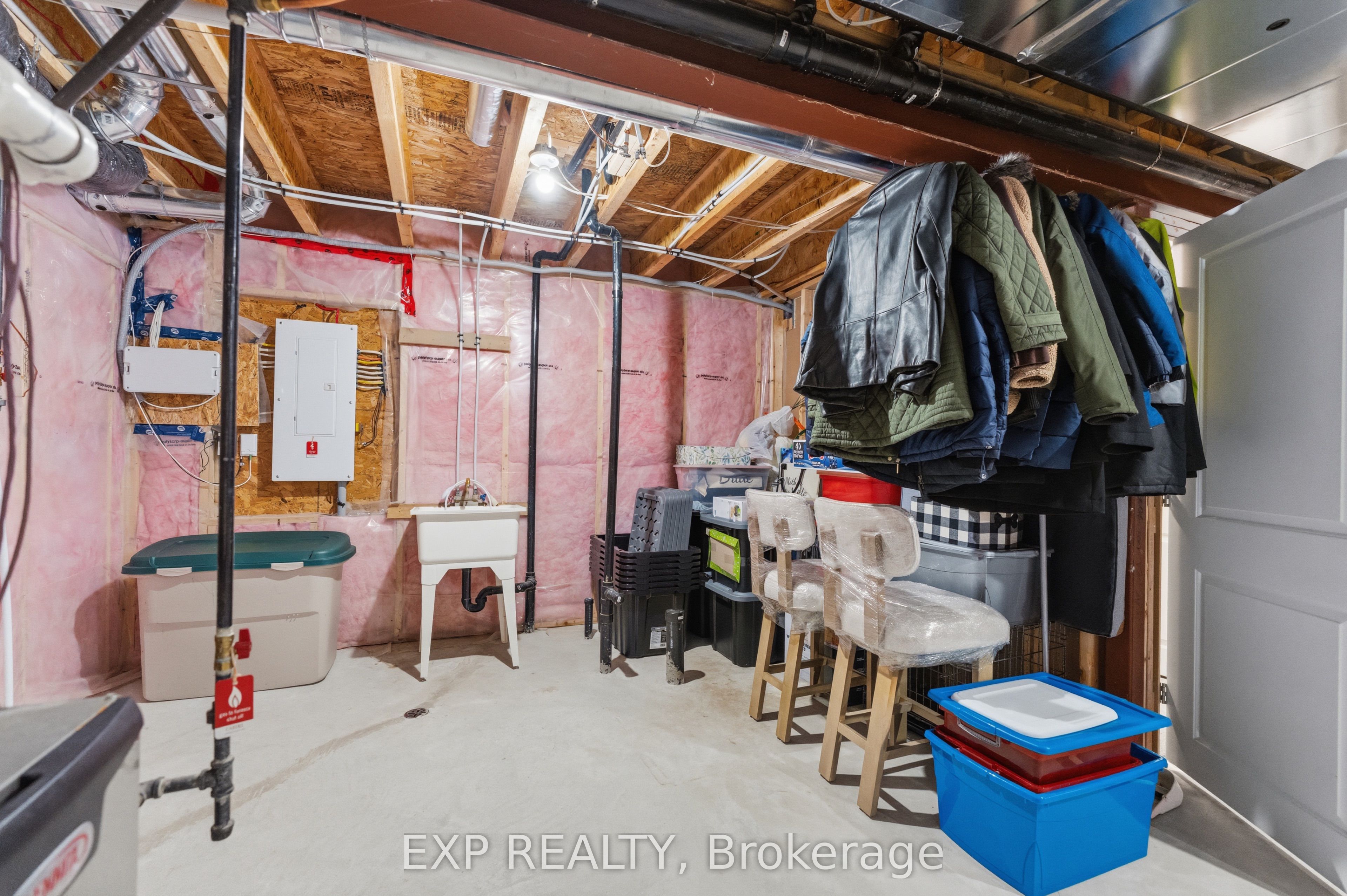307 Oxer Place Property Photo 35