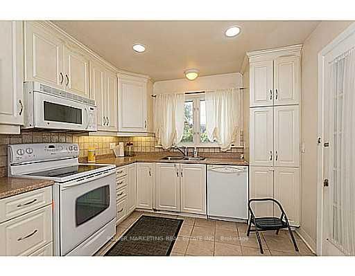 2576 Alta Vista Drive Property Photo 6