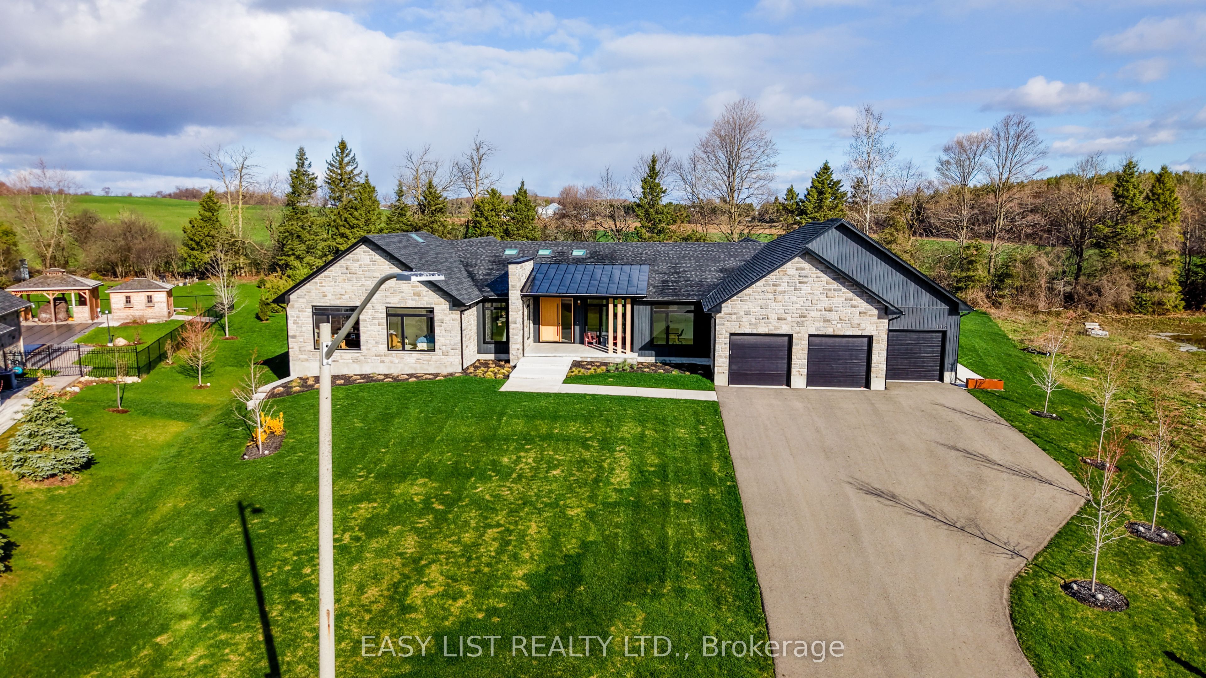 117 Evergreen Place Property Photo 3
