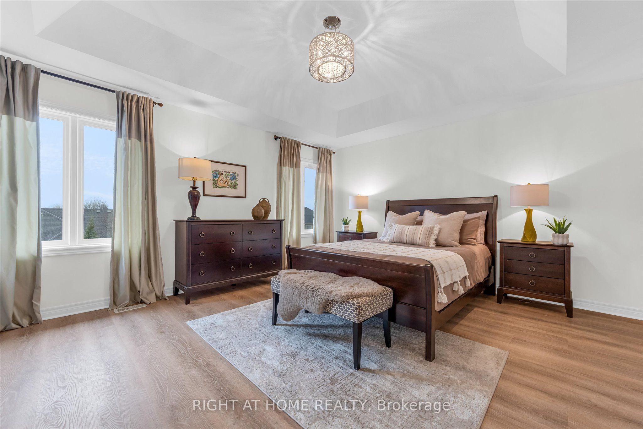 87 Newcombe Road N Property Photo 15