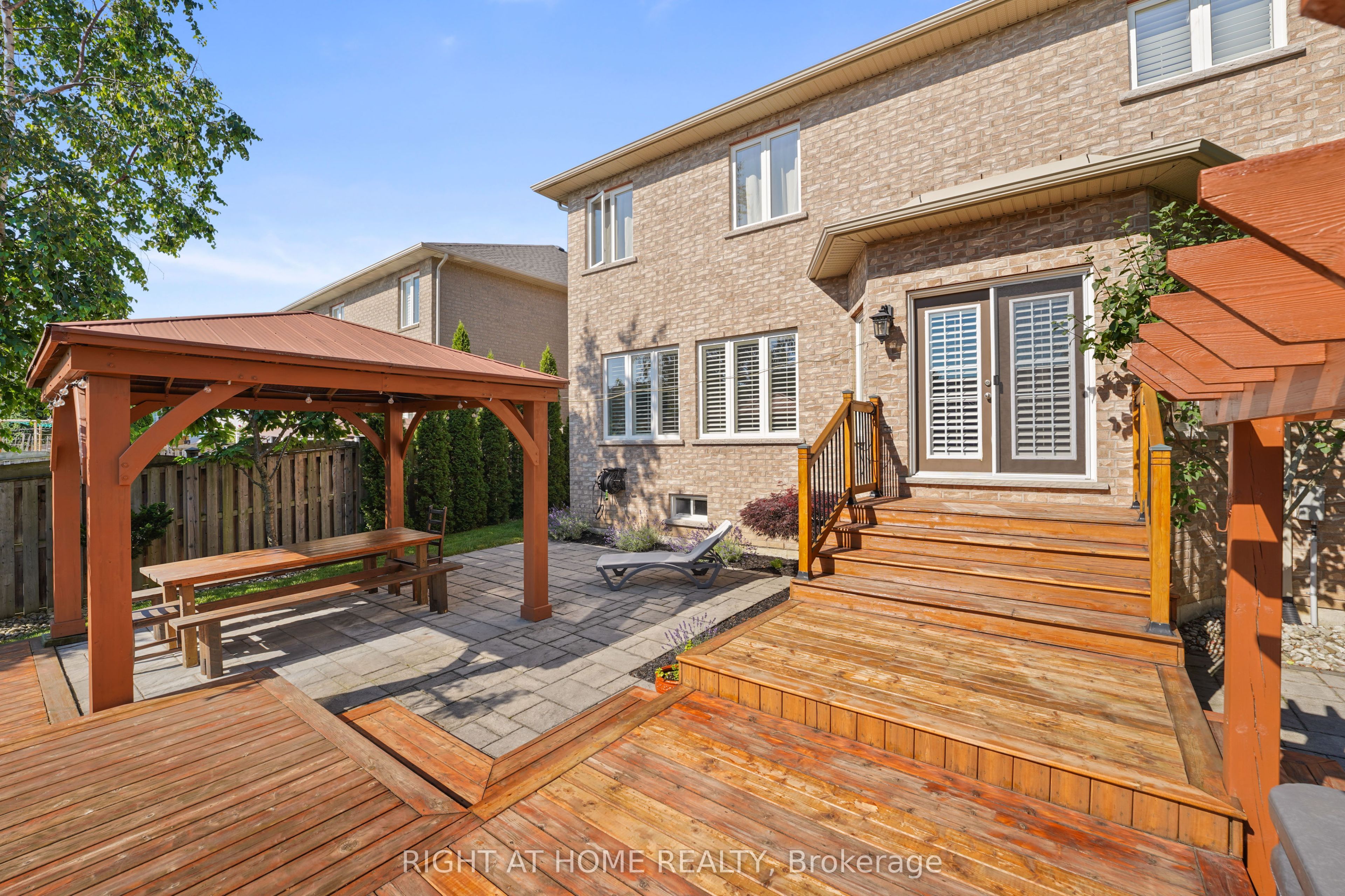 87 Newcombe Road N Property Photo 26