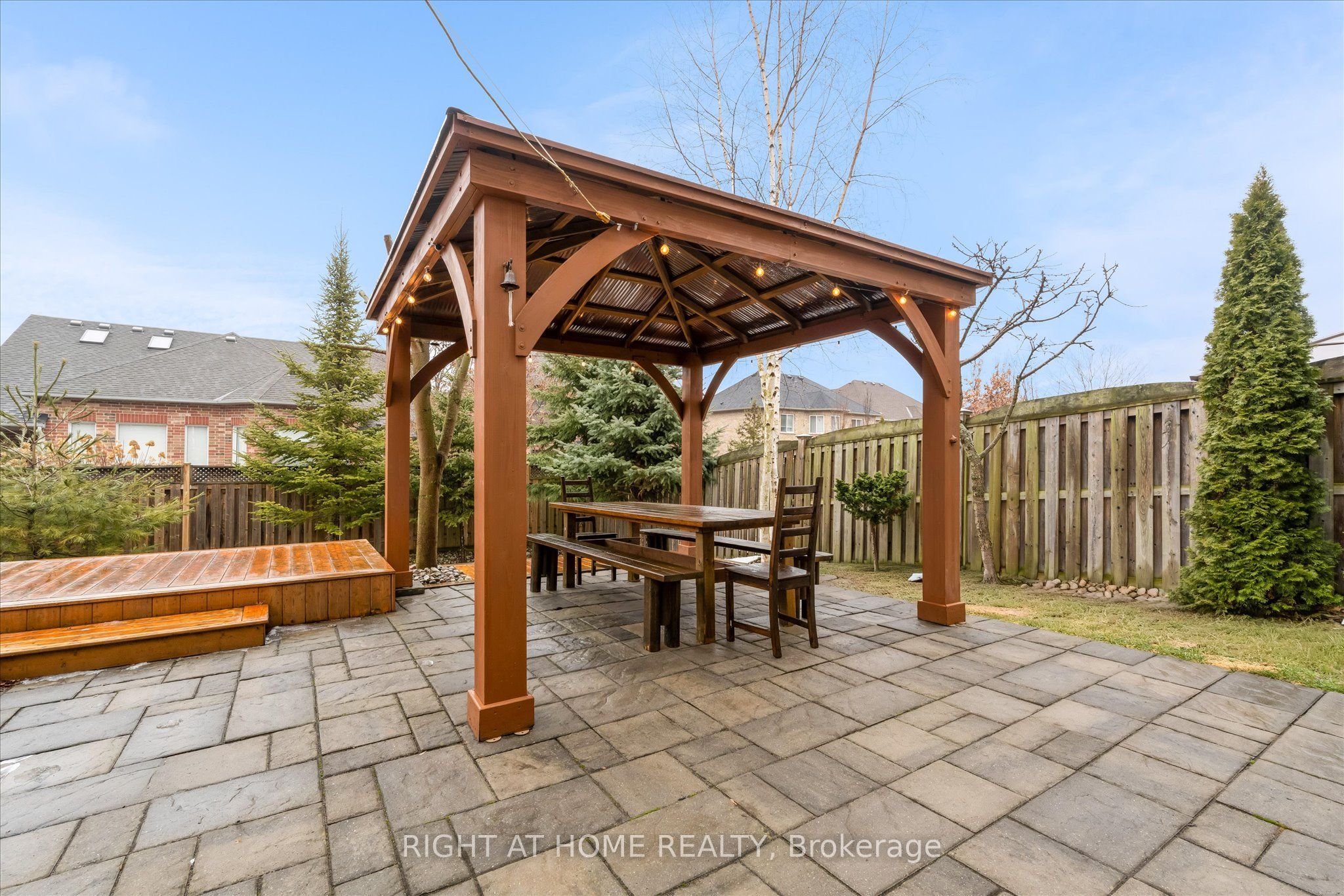 87 Newcombe Road N Property Photo 28
