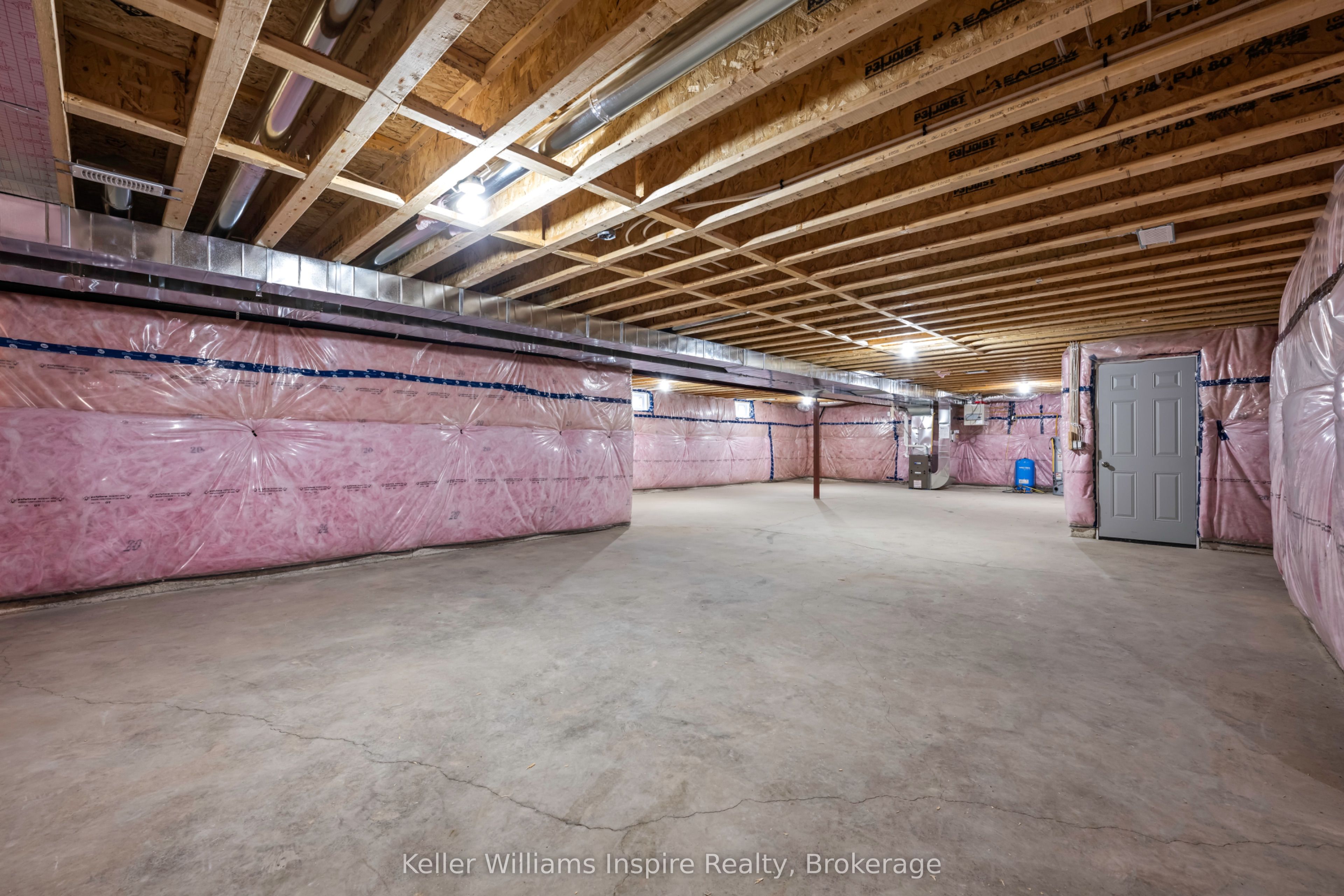 537266 Main Street Property Photo 39