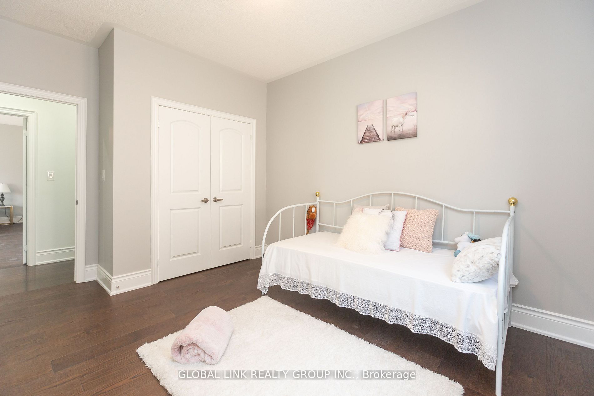 44 Golden Hawk Drive Property Photo 25