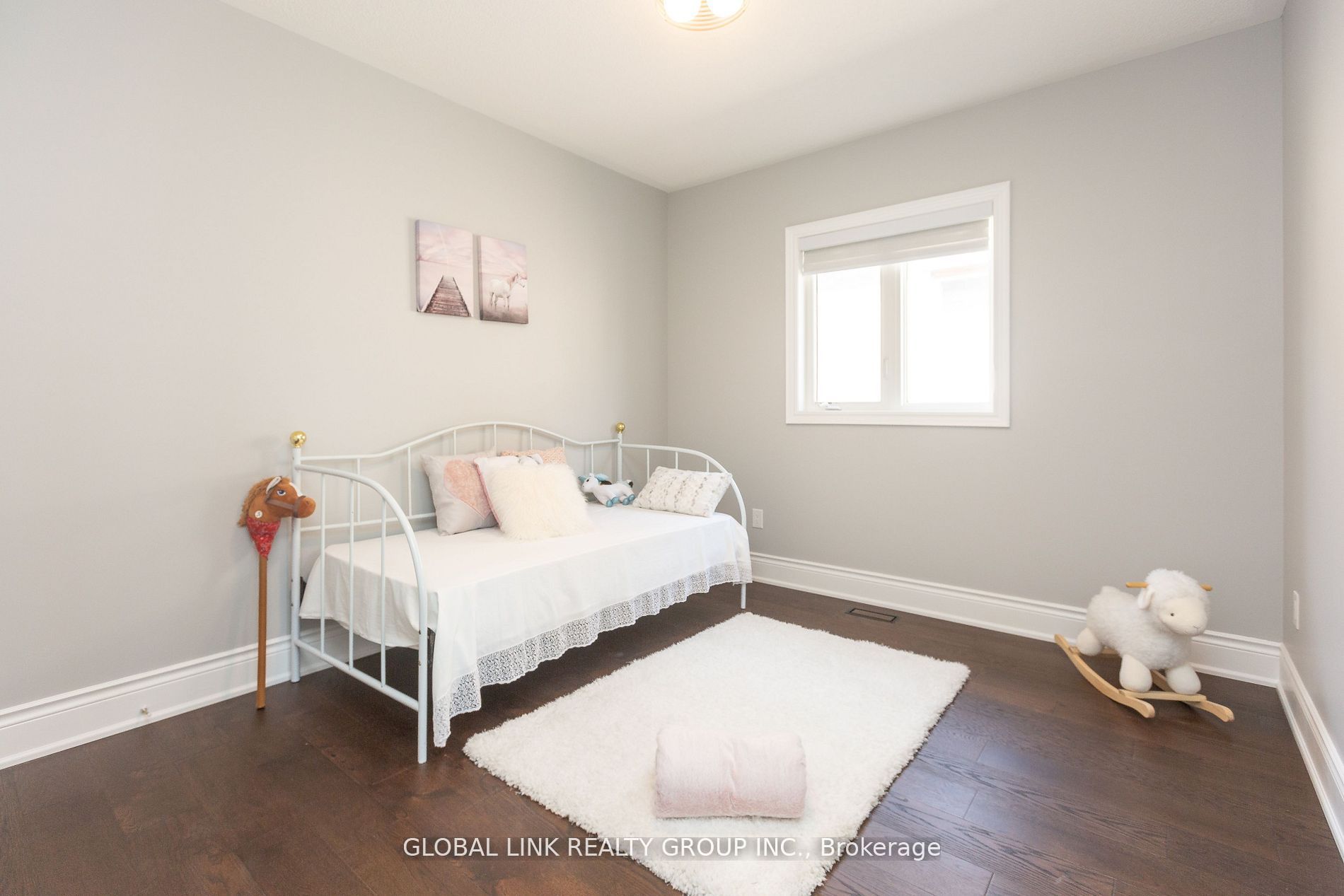 44 Golden Hawk Drive Property Photo 28