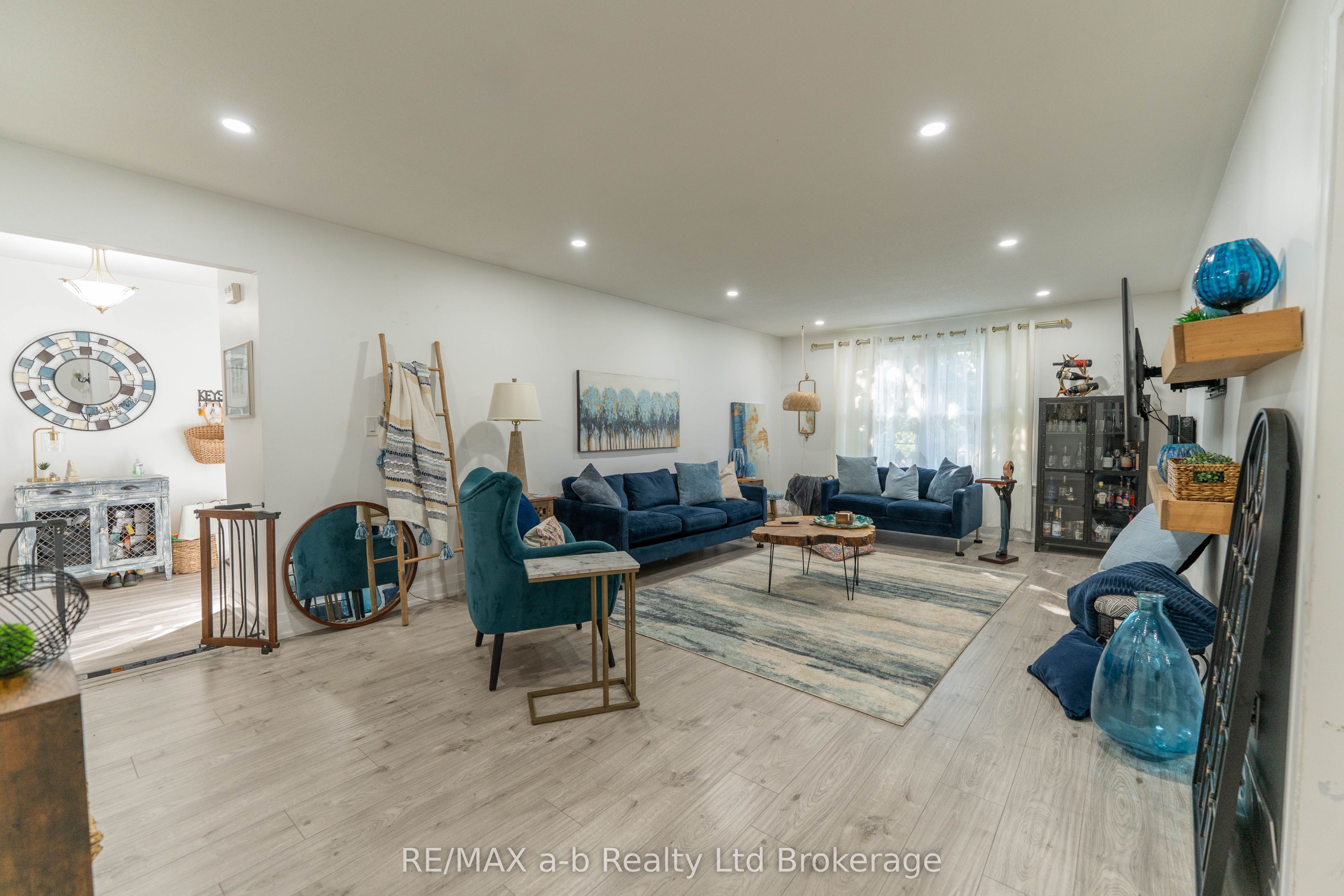 6 Camdon Court Property Photo 6