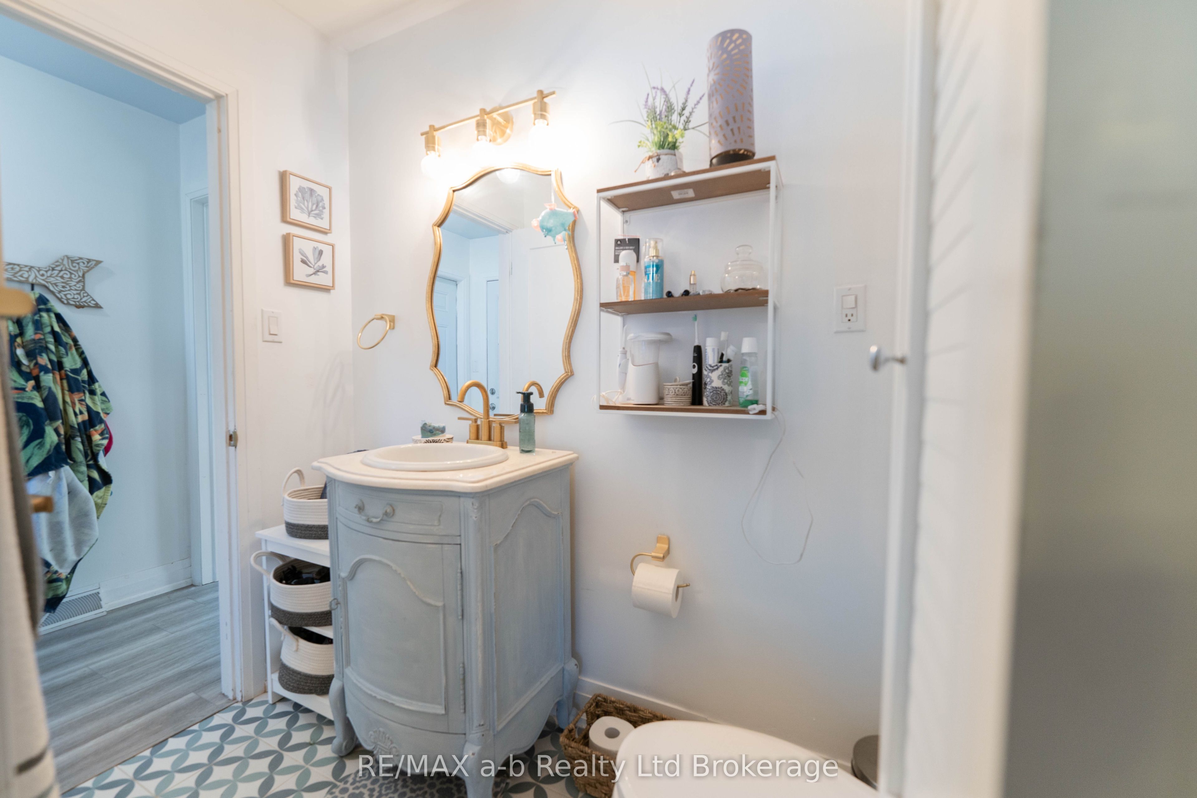 6 Camdon Court Property Photo 19