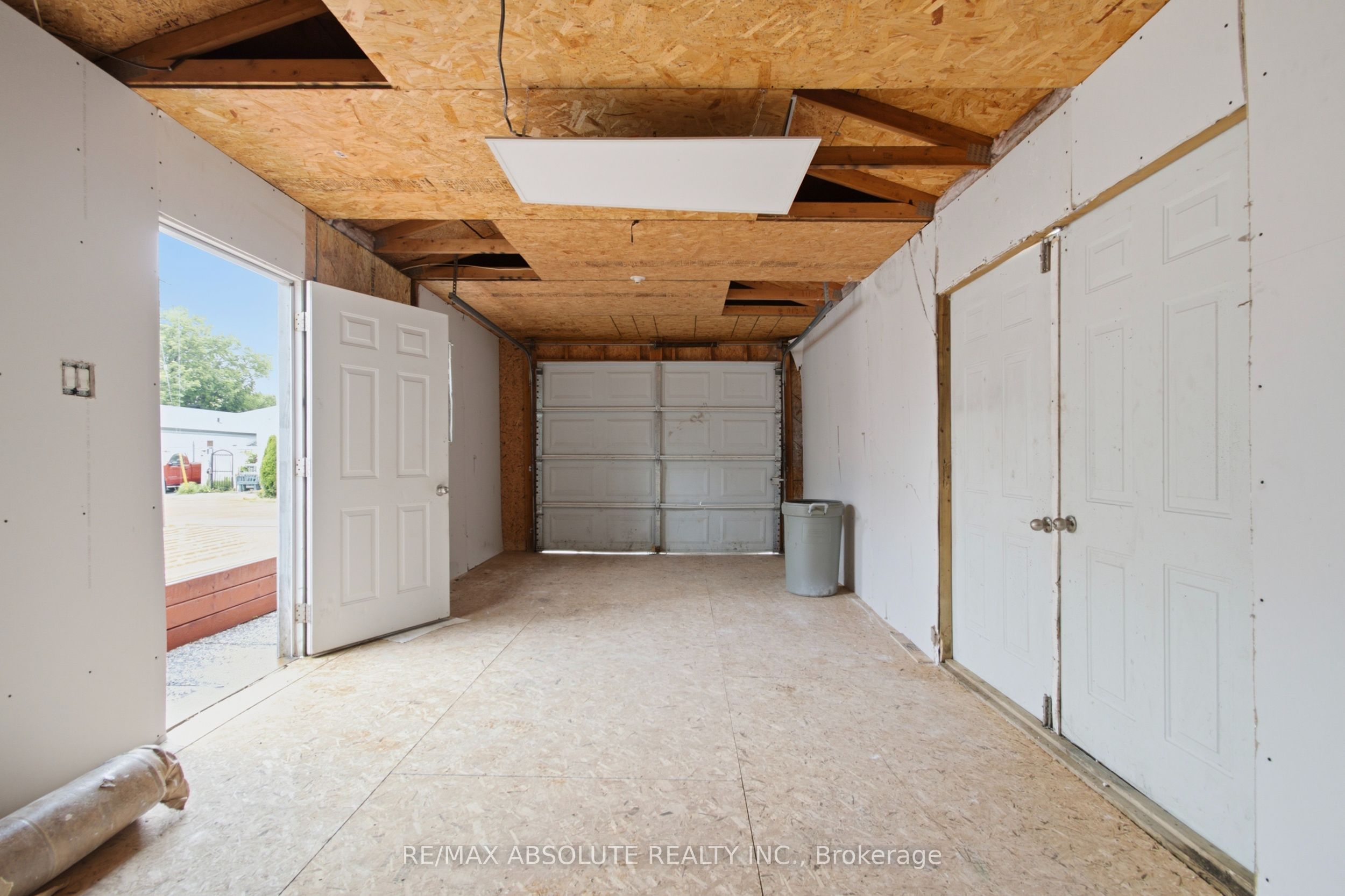 3535 St. Joseph Boulevard 49 Property Photo 17