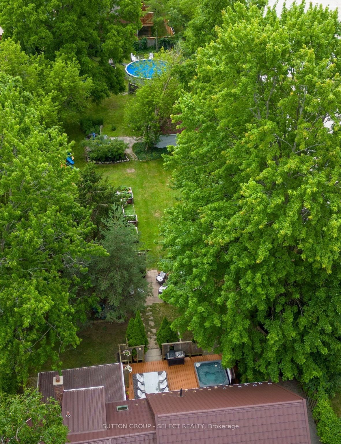 1129 Sunningdale Road E Property Photo 4