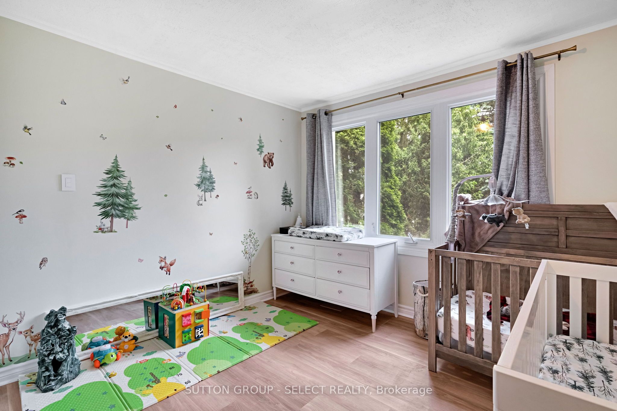 1129 Sunningdale Road E Property Photo 21