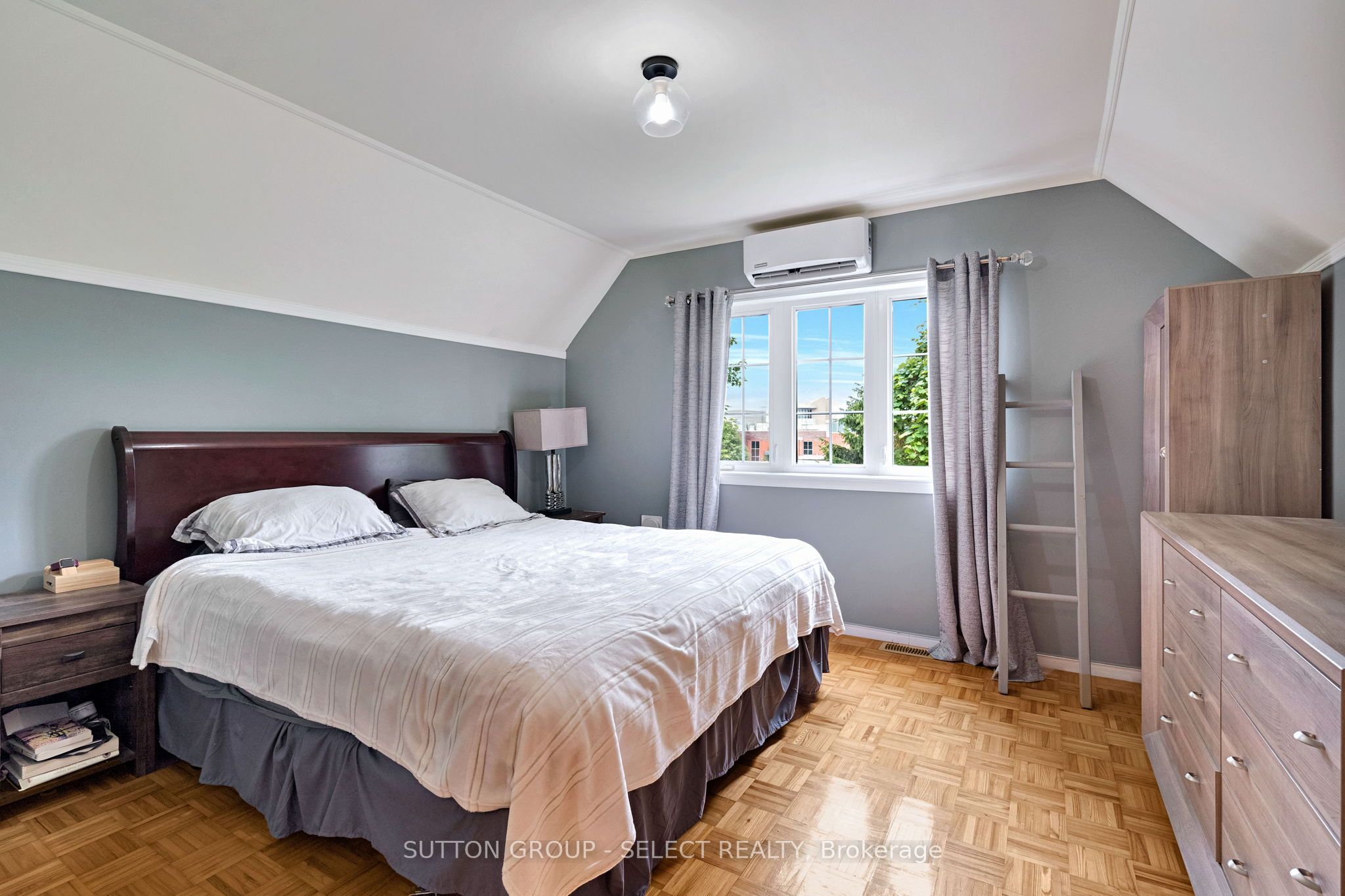 1129 Sunningdale Road E Property Photo 23