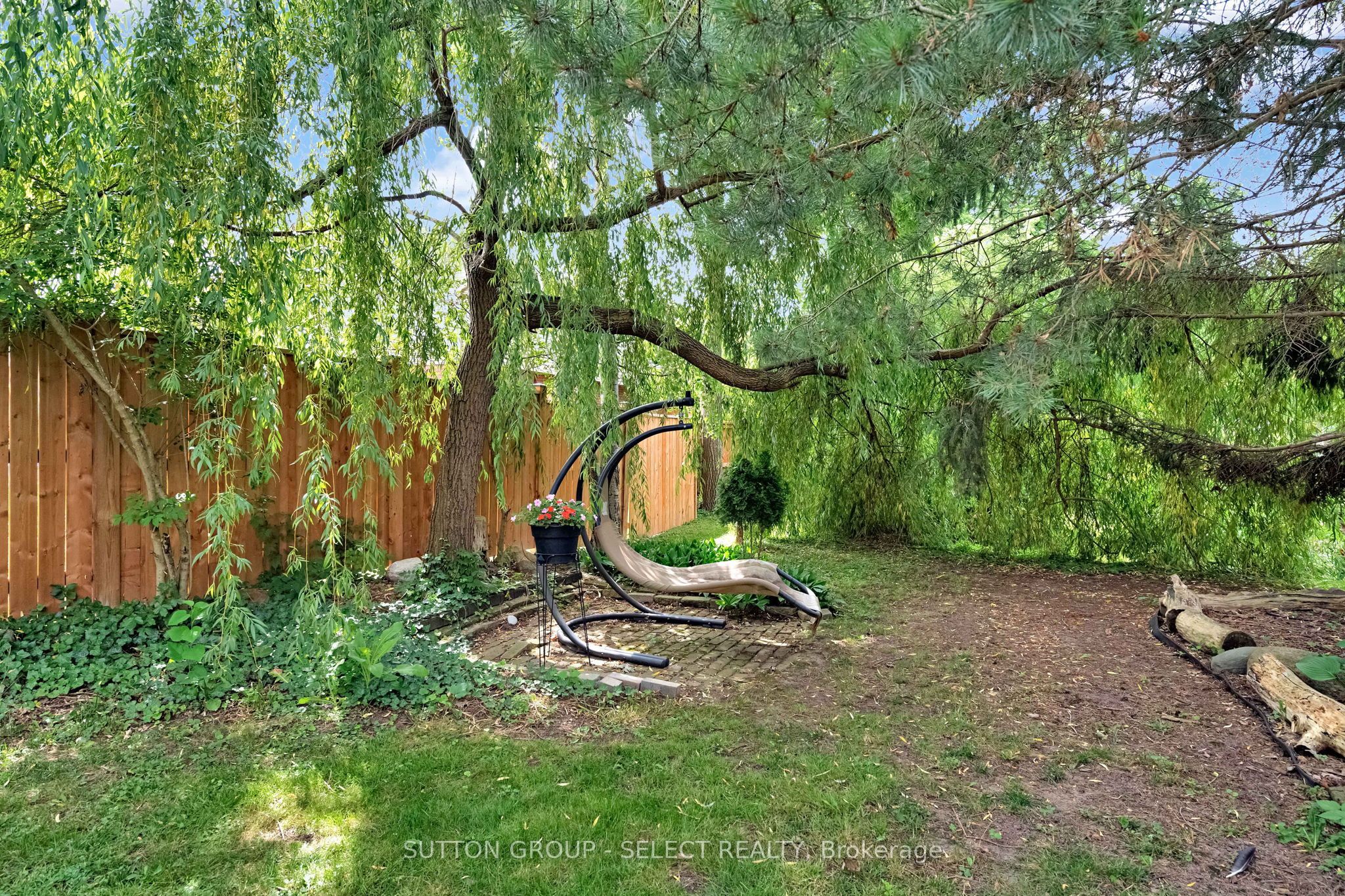 1129 Sunningdale Road E Property Photo 32