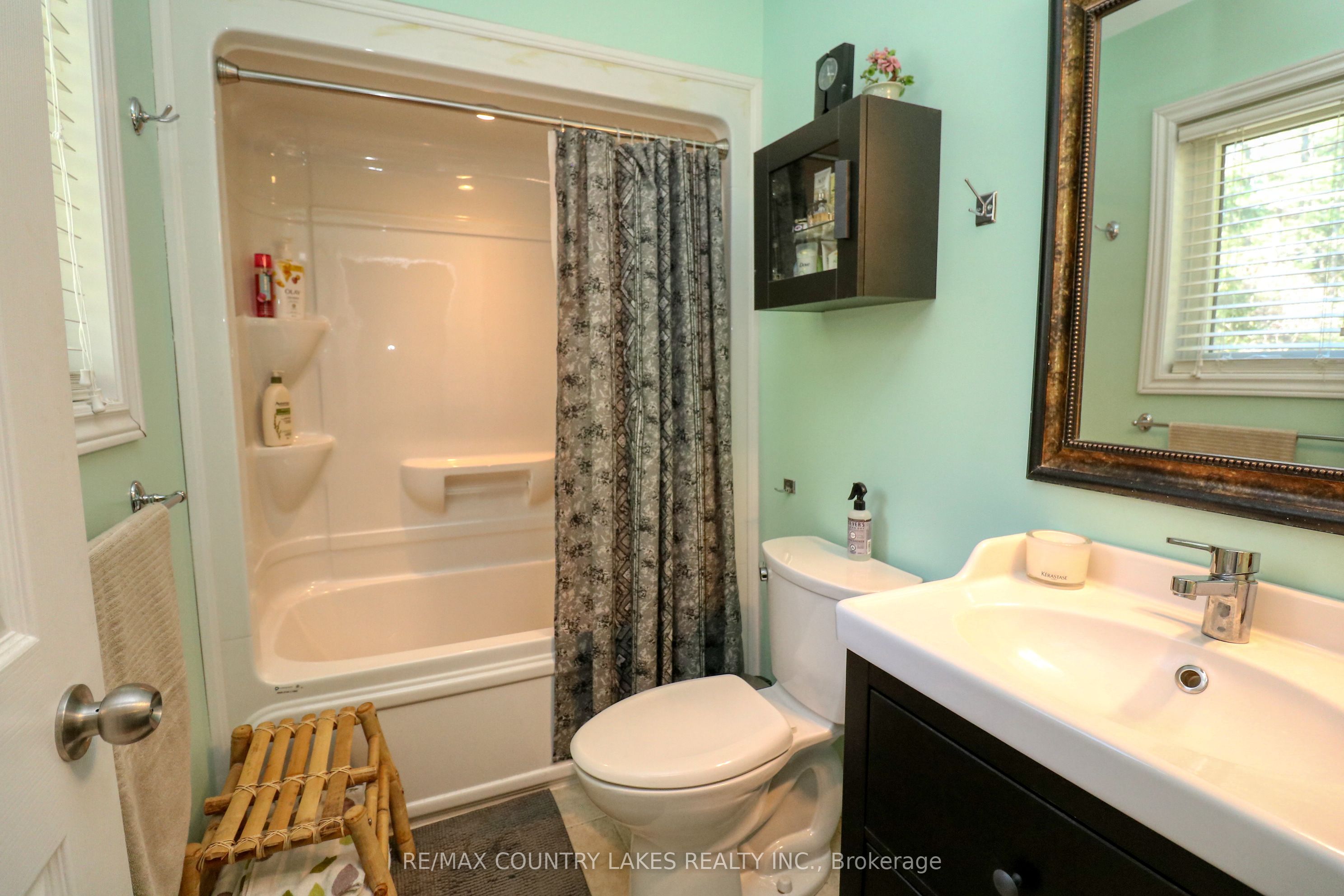 87 Paradise Road Property Photo 12