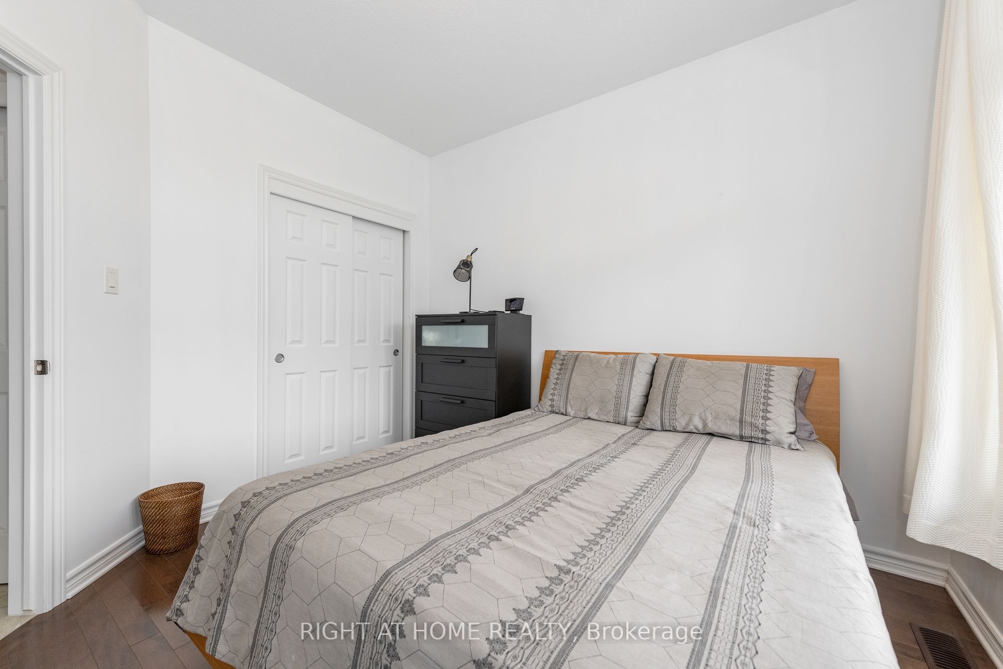 238 De L'etang Street Property Photo 7