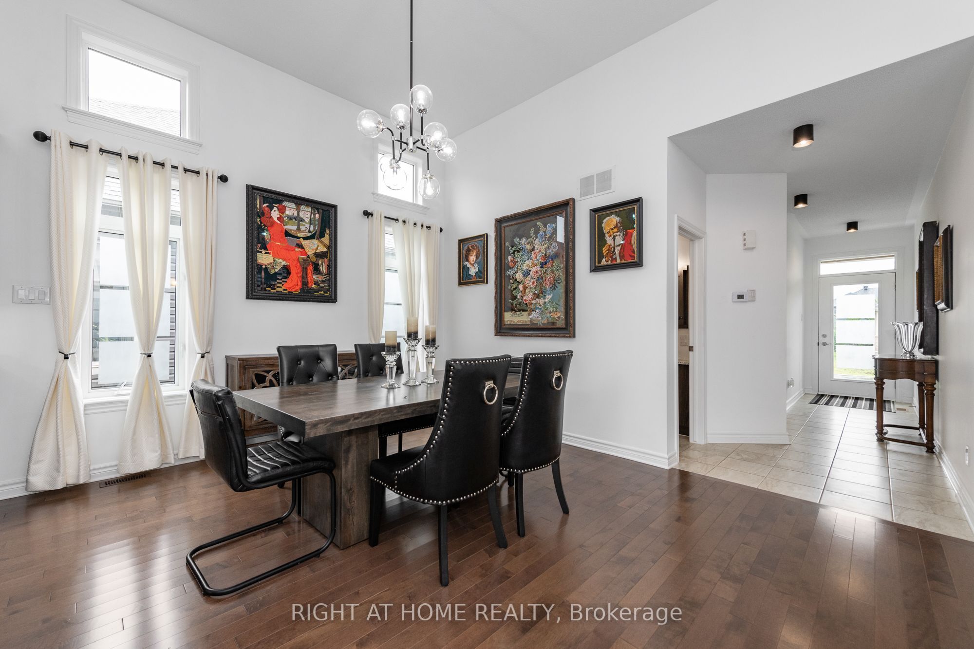 238 De L'etang Street Property Photo 10