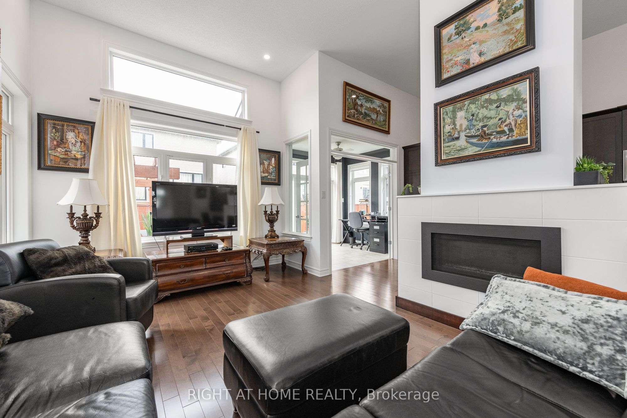 238 De L'etang Street Property Photo 17