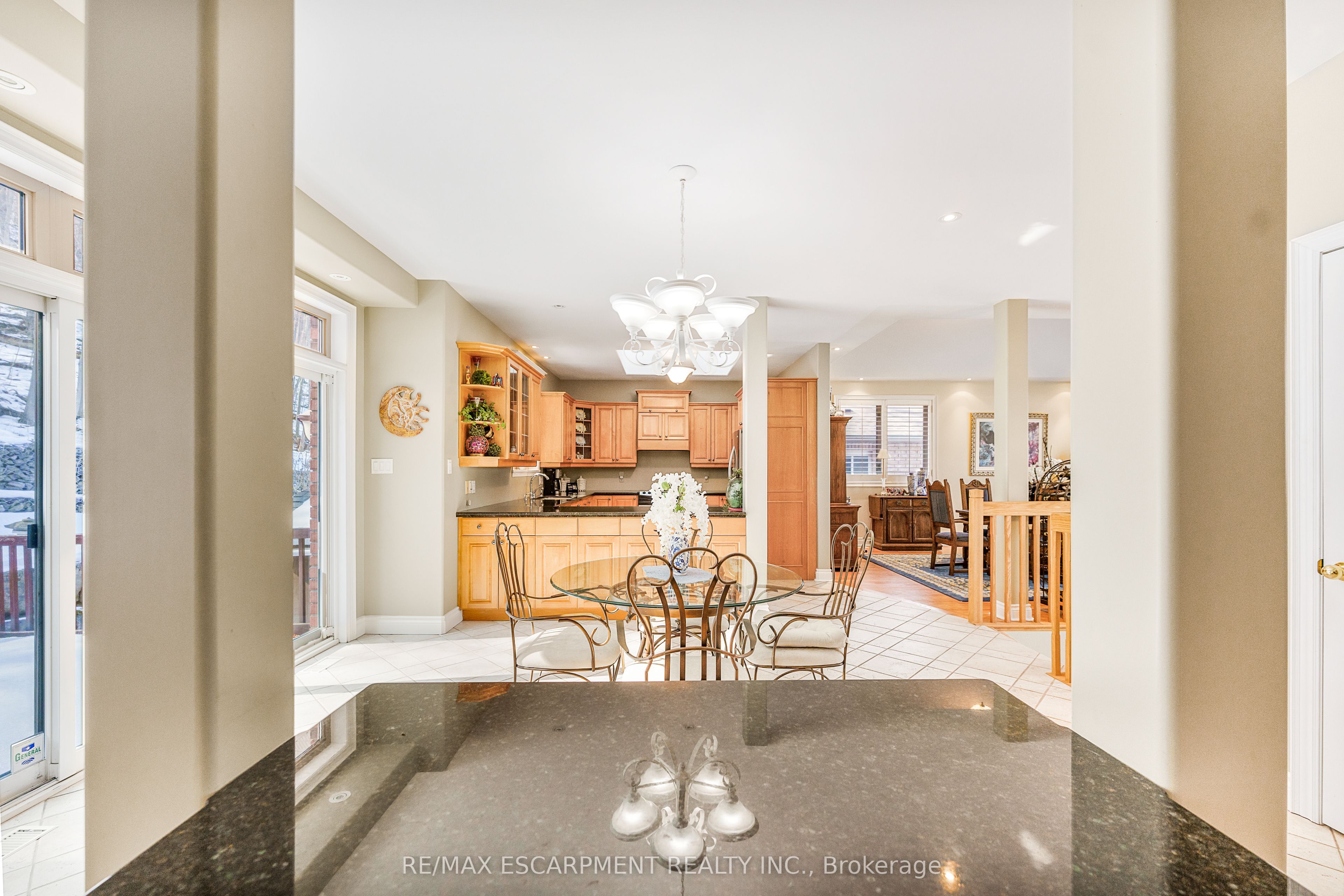 130 Dorchester Drive Property Photo 12