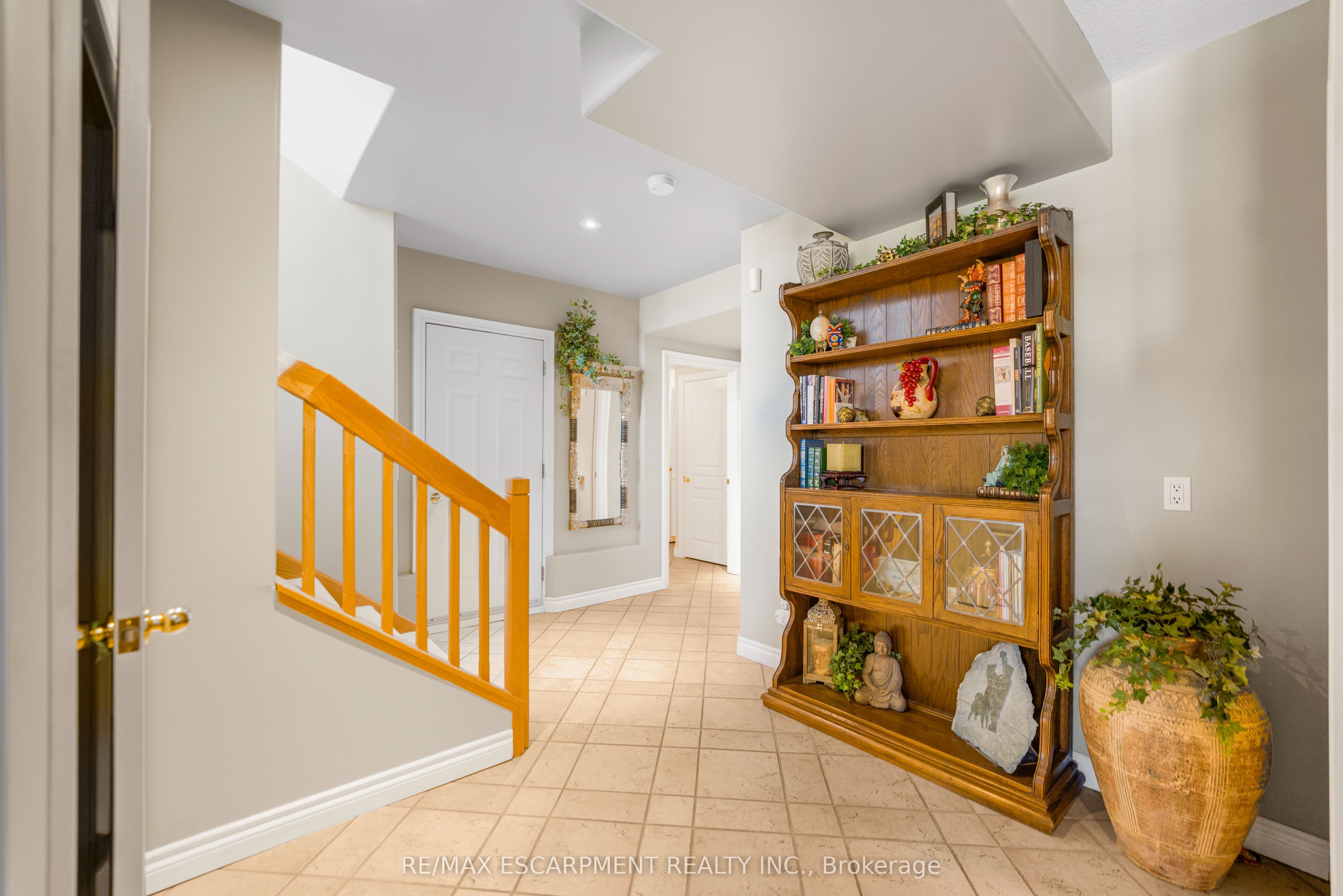 130 Dorchester Drive Property Photo 25