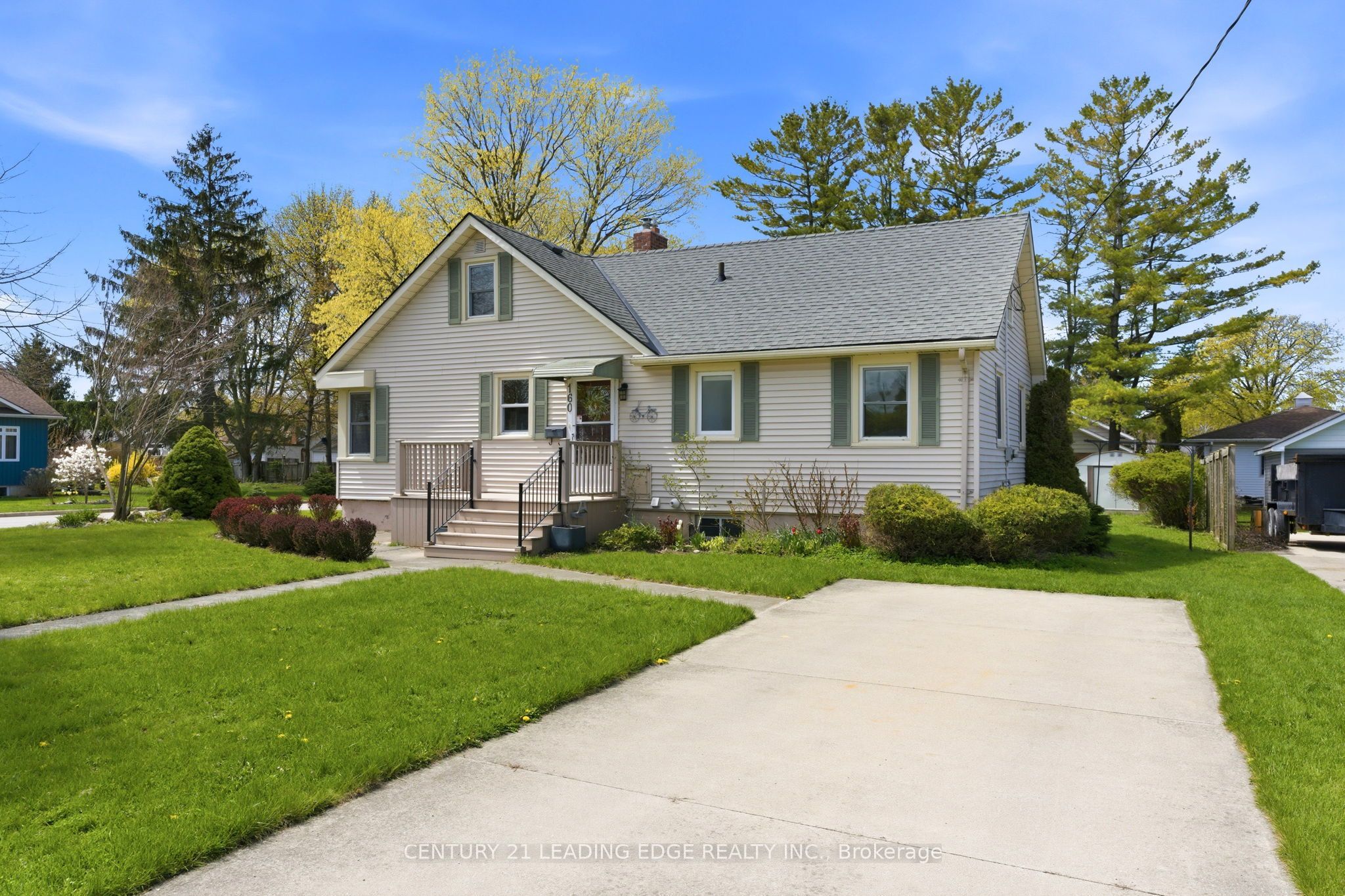 160 Widder Street Property Photo 2