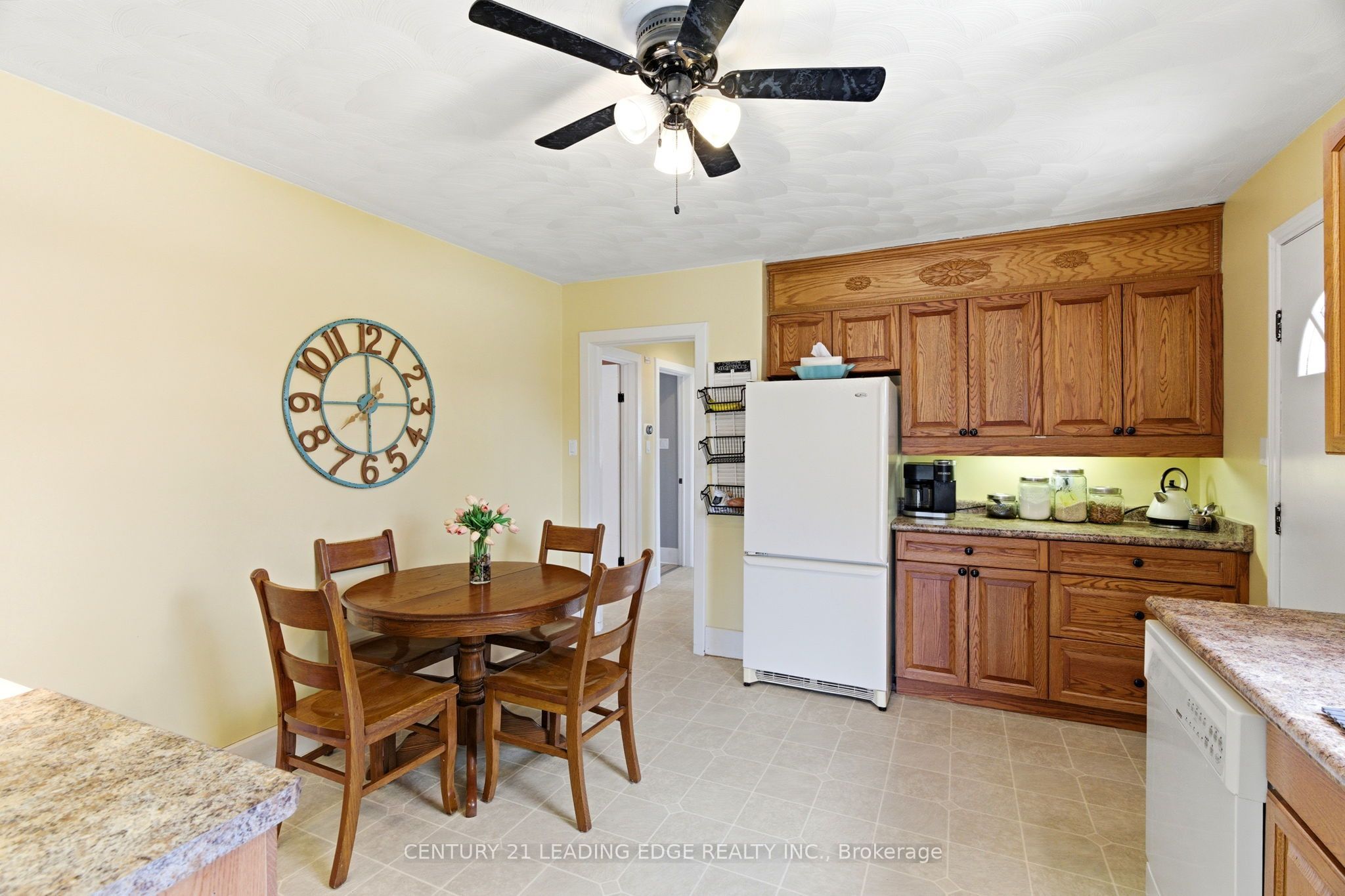 160 Widder Street Property Photo 8