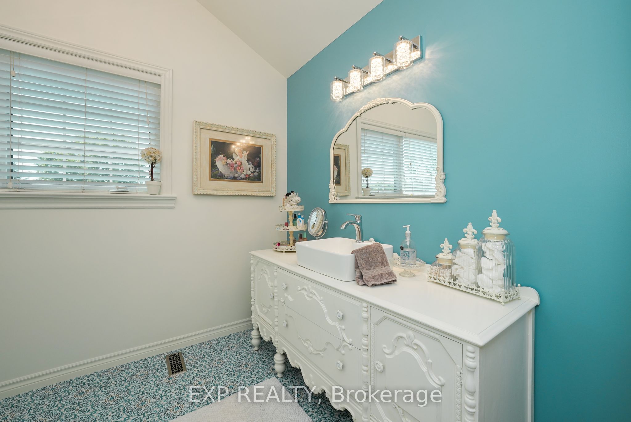 71817 Sunridge Crescent Property Photo 24
