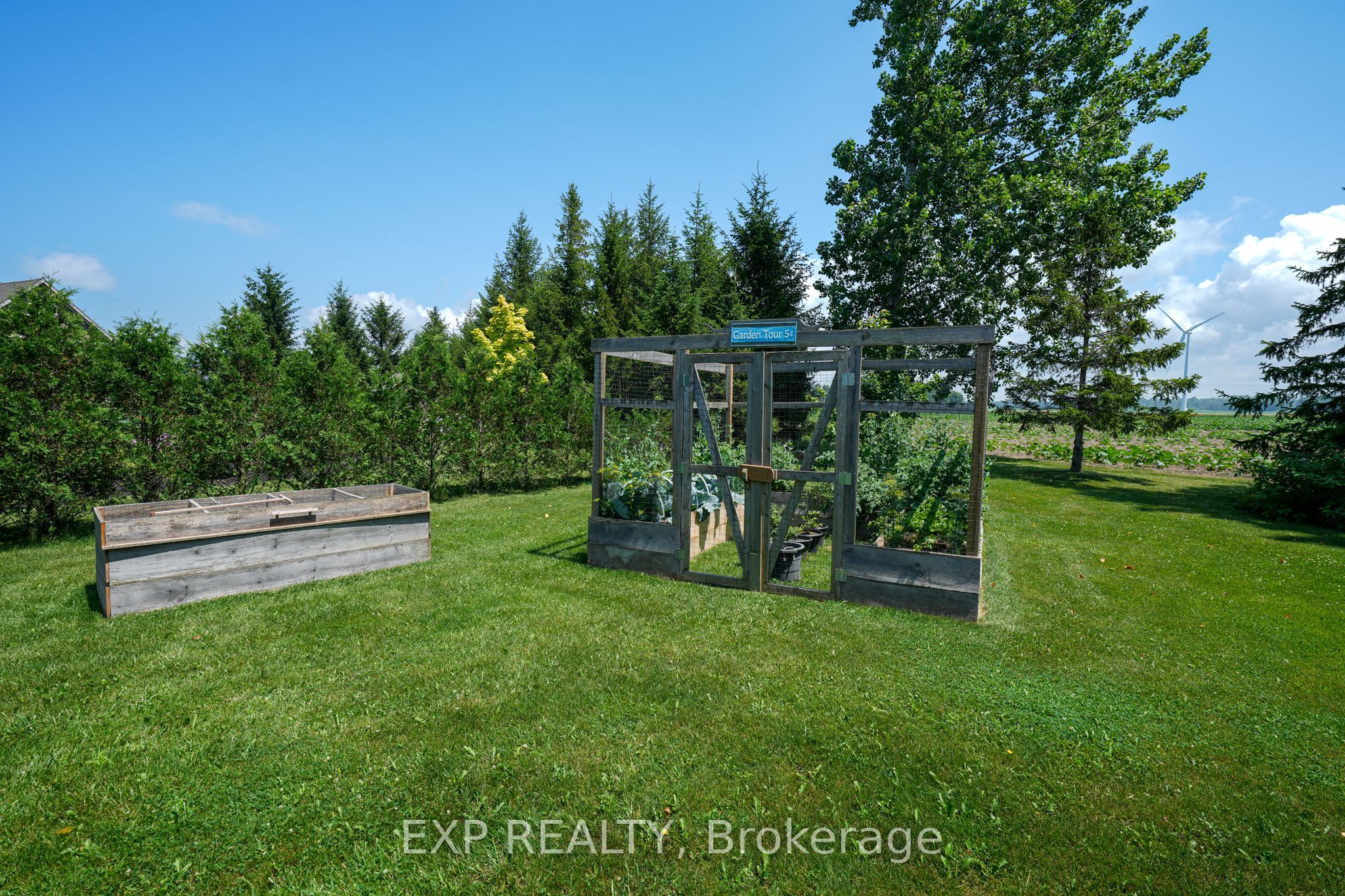 71817 Sunridge Crescent Property Photo 44