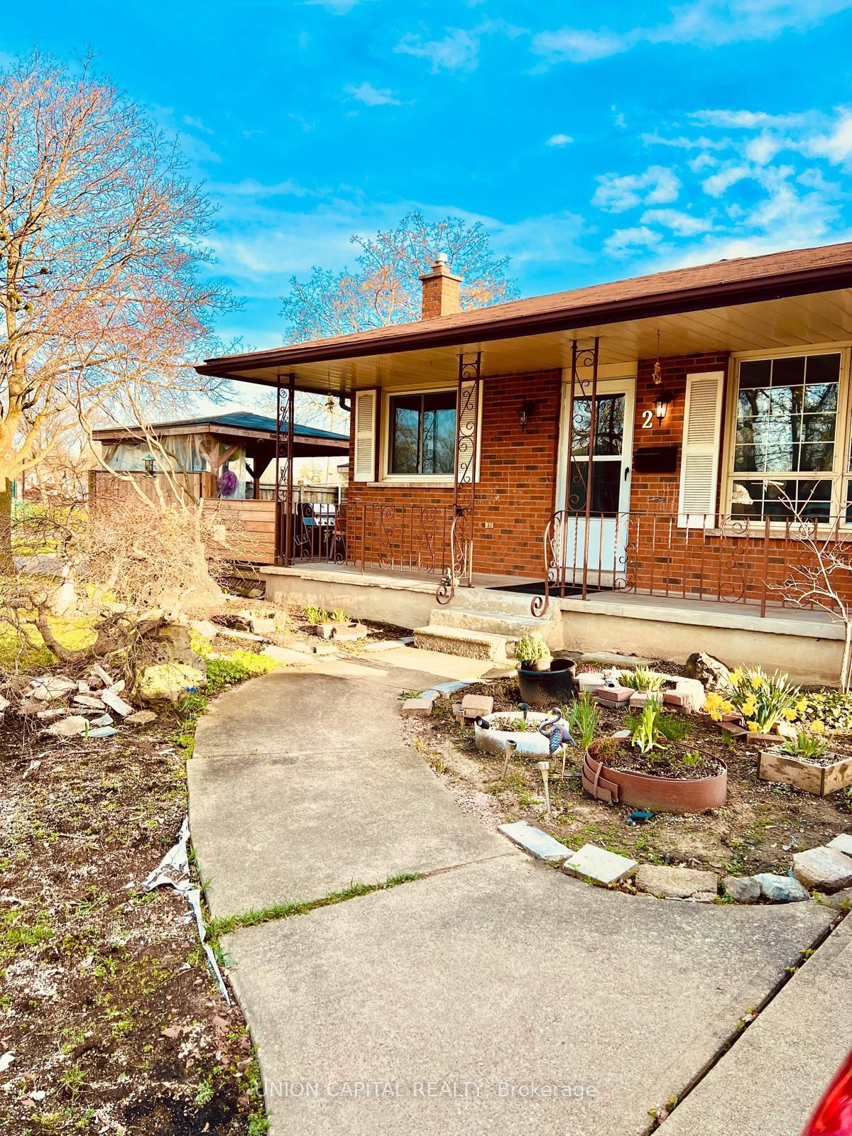 2 Shetland Crescent Property Photo 1