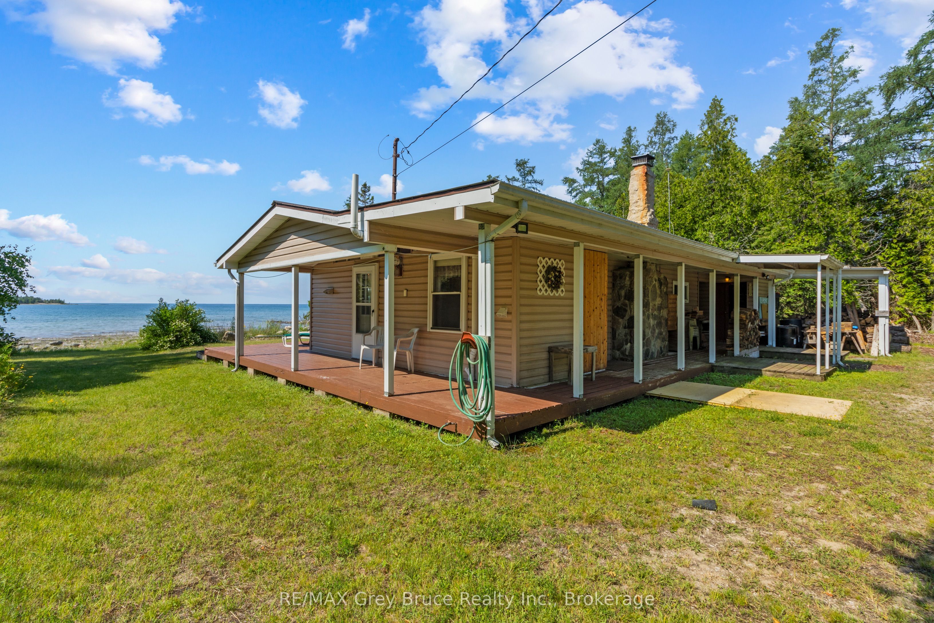 626 Warner Bay Road Property Photo 3