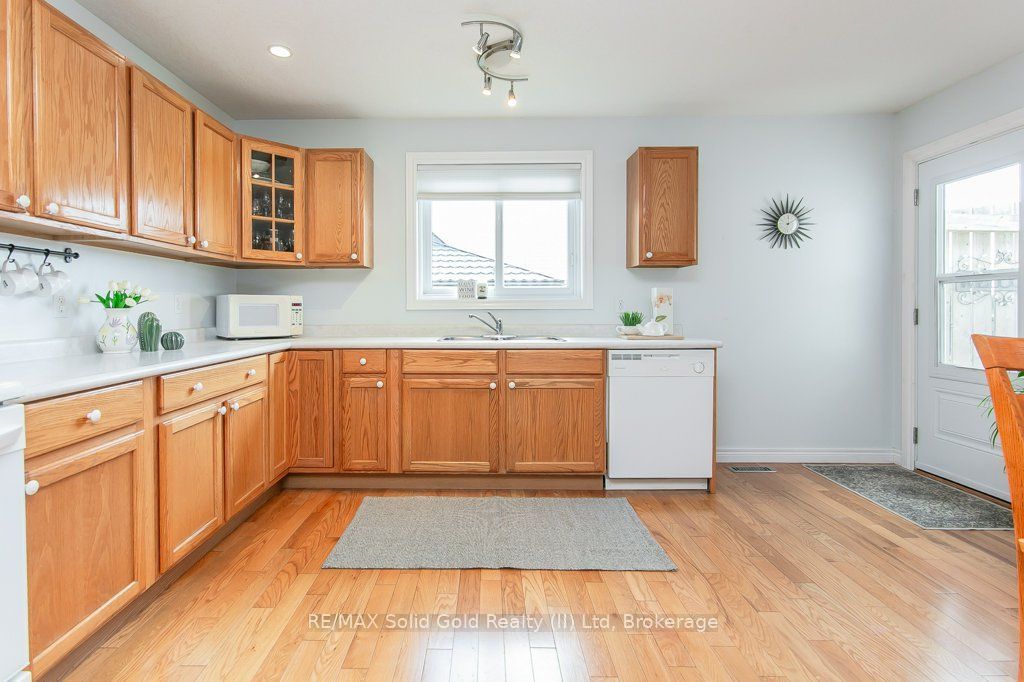77 Lawrence Street Property Photo 15