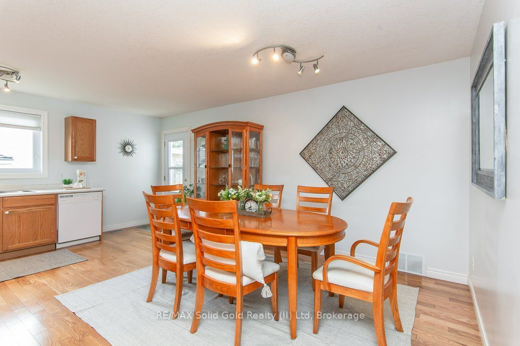 77 Lawrence Street Property Photo 17