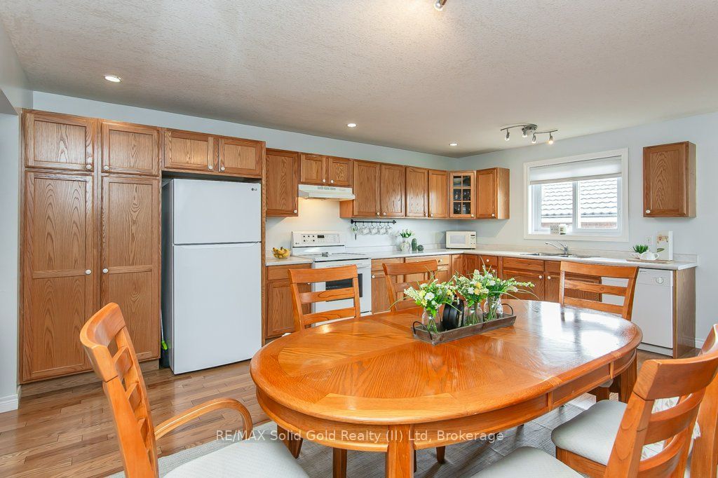 77 Lawrence Street Property Photo 18