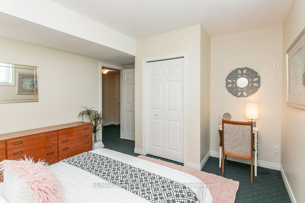 77 Lawrence Street Property Photo 34