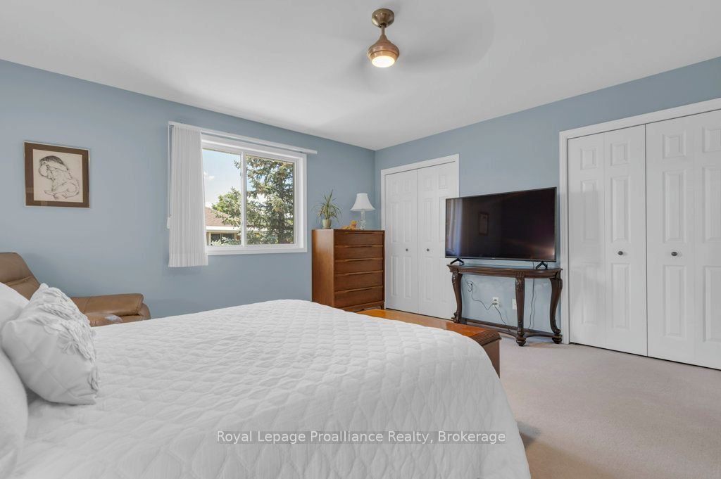 31 Hemlock Crescent Property Photo 22