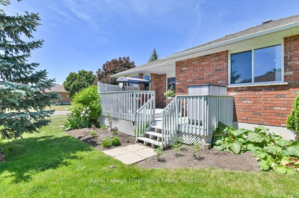 31 Hemlock Crescent Property Photo 39